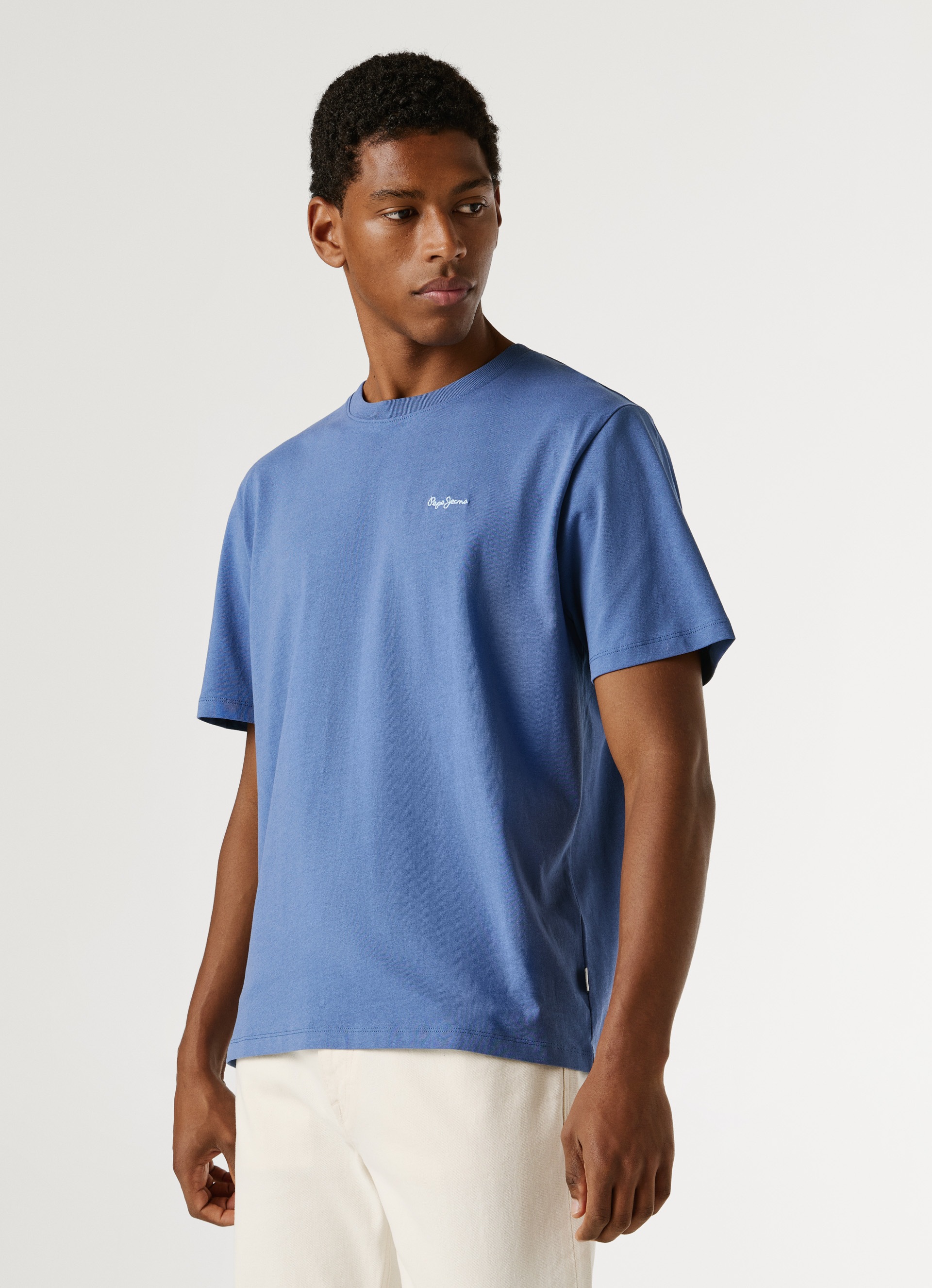 Pepe Jeans T-Shirt "CONTRAST CONNOR" mit Rundhals und gesticktem Logo günstig online kaufen