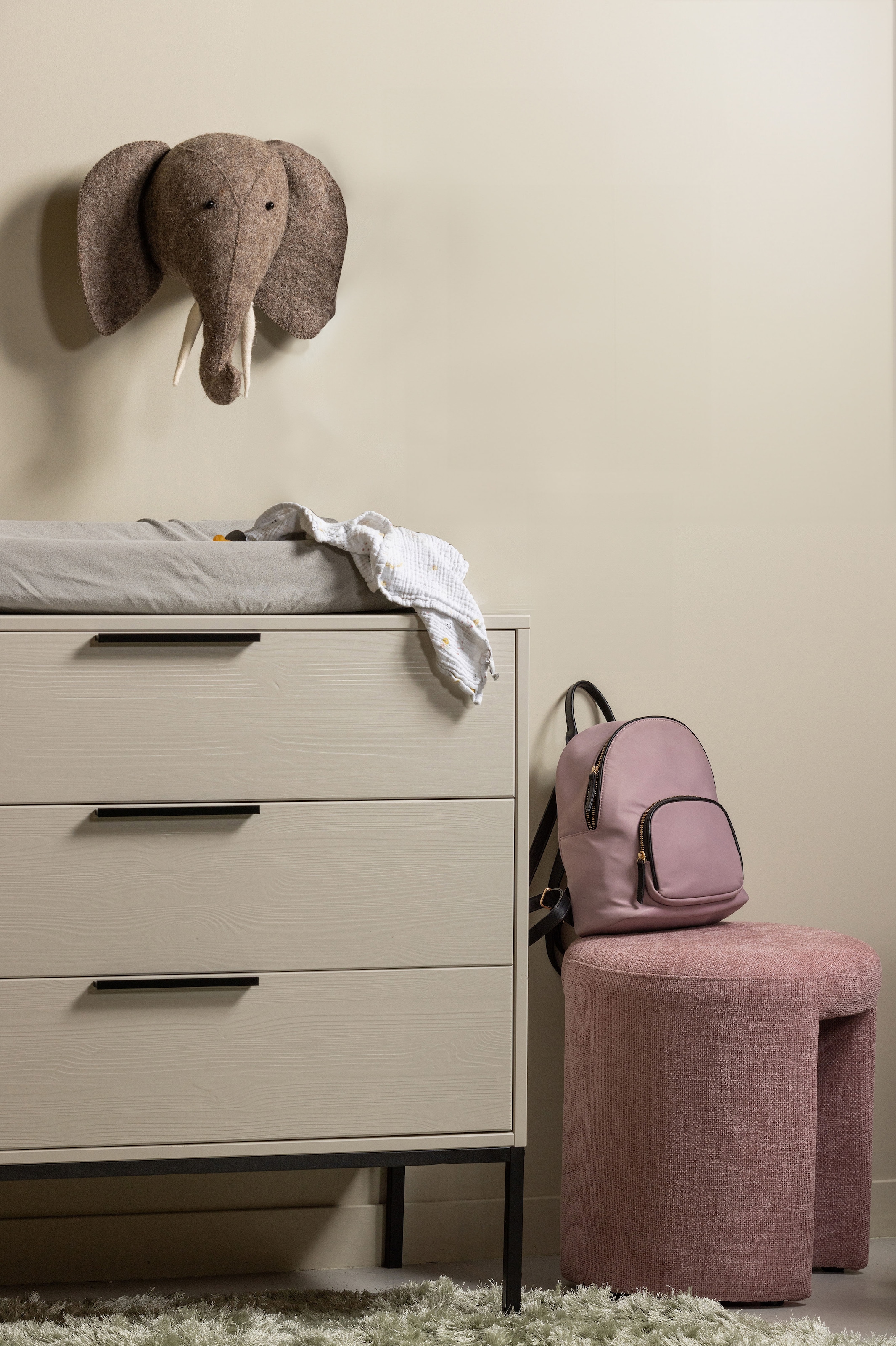 WOOOD Sitzhocker »Charlie kompakte Form, vollständig gepolstertes B 45 x T 45 x H 47 cm« Sehr hohe Verschleißfestigkeit, Tragkraft 100 kg, mittlere Sitzhöhe