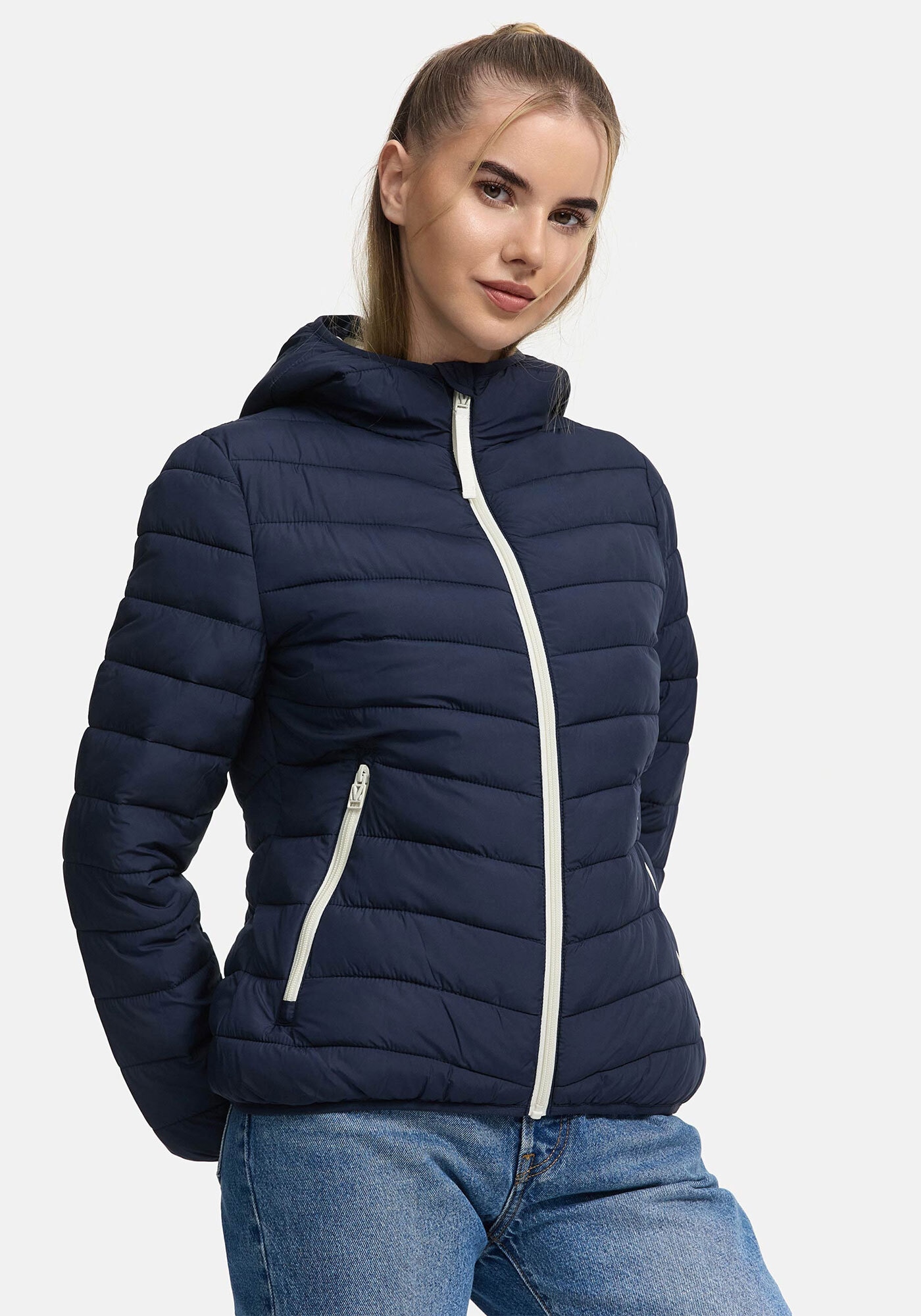 Marikoo Winterjacke "Pack mich ein", Mit Kapuze und Beutel zum Verstauen der Jacke