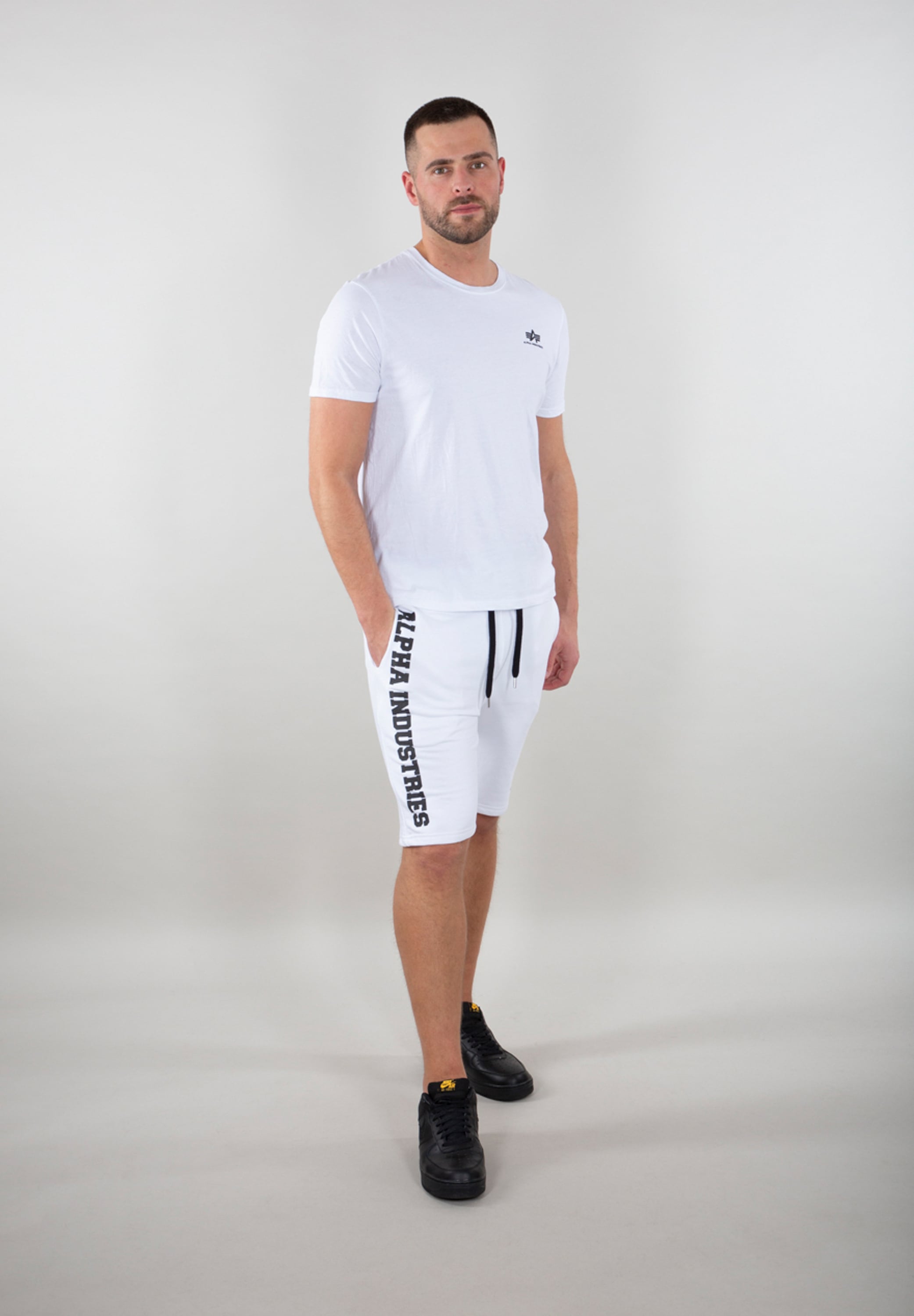Alpha Industries Sweatshorts »Alpha Industries Men - Shorts Big Letters Short«