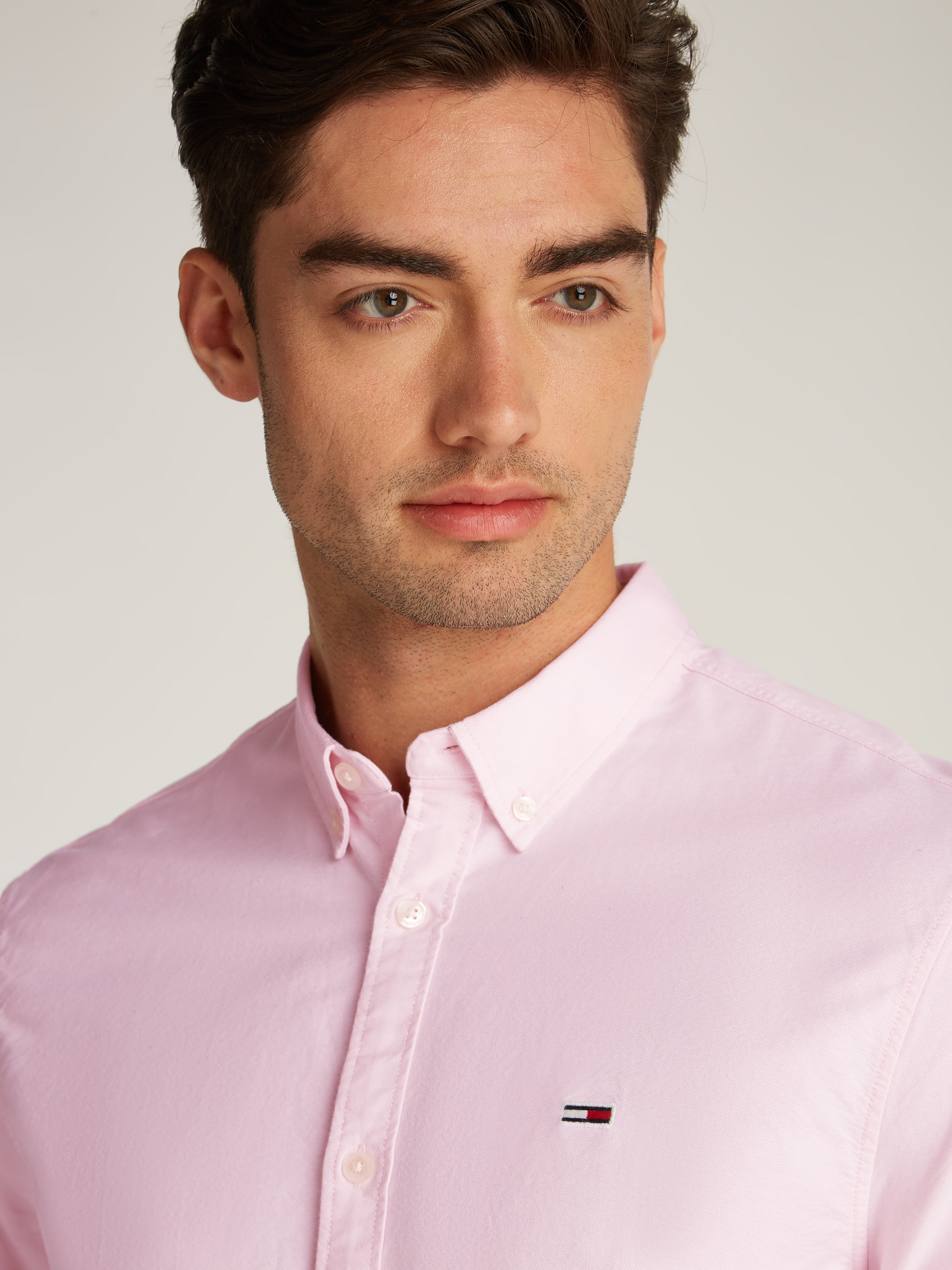 Tommy Jeans Langarmhemd »TJM ENTRY REG OXFORD SHIRT«, mit Logoprägung