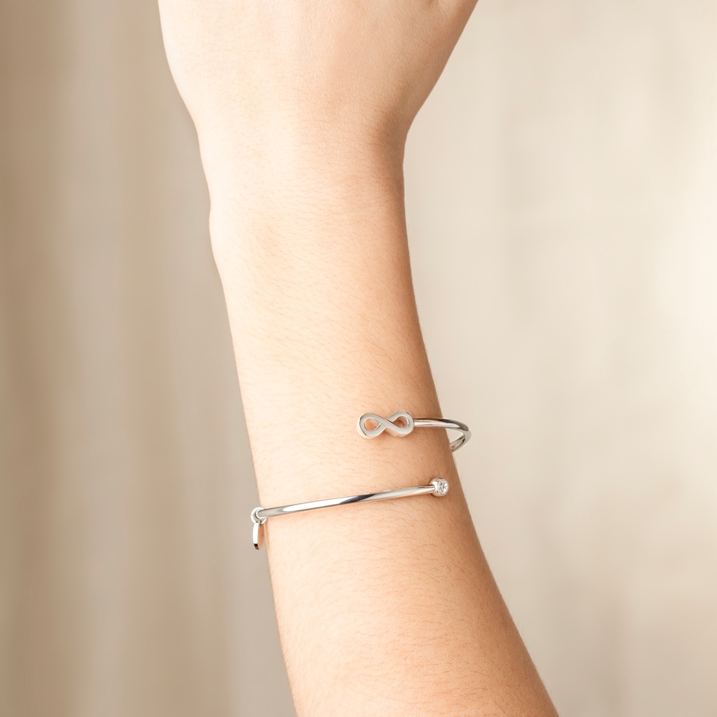 Lotus Armspange »Essentials - Infinity Unendlichkeitsschleife« mit Glasstein