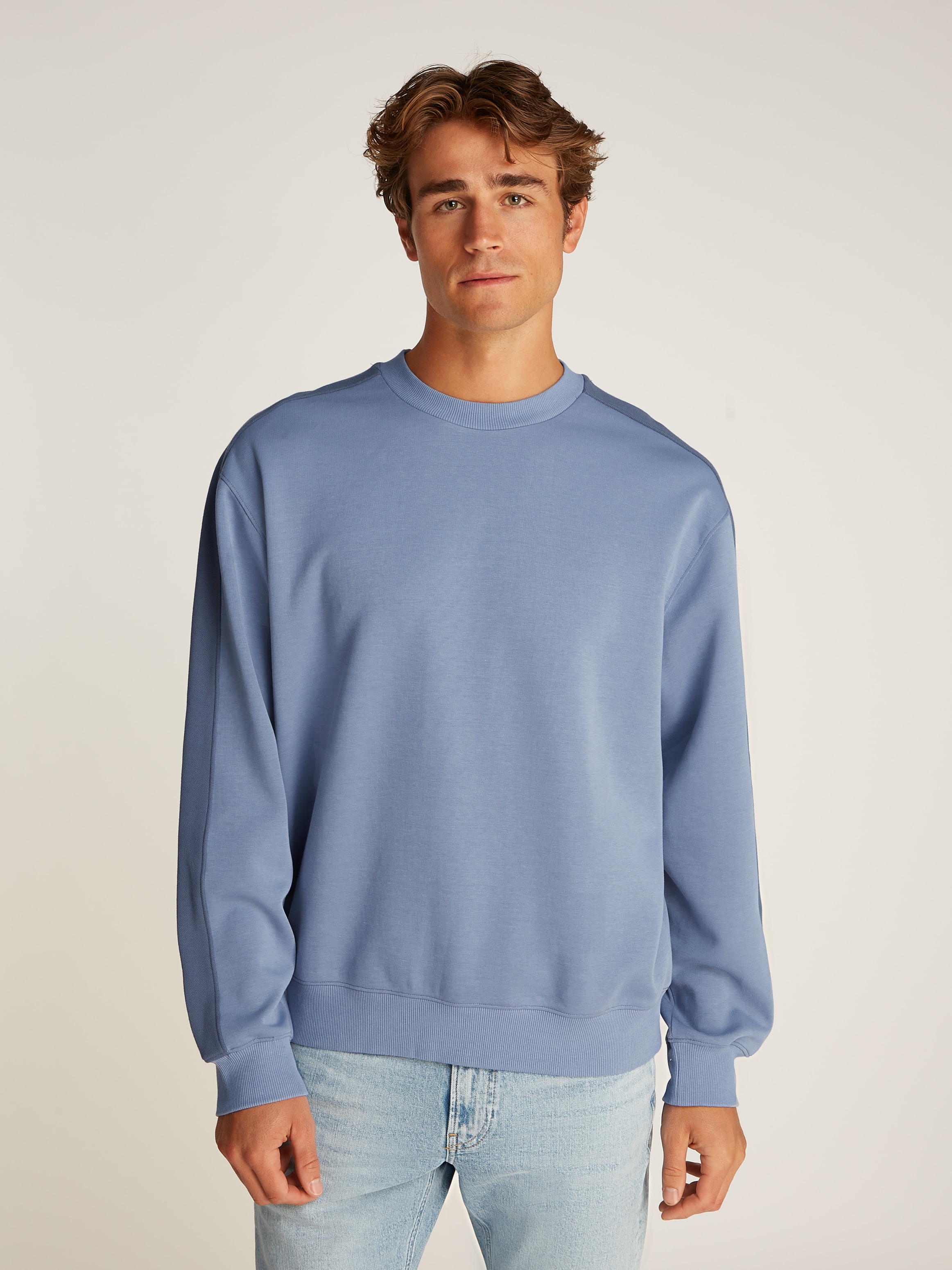 Calvin Klein Jeans Sweatshirt "LOGO TAPE CREW NECK", mit Logo-Band an den Ä günstig online kaufen