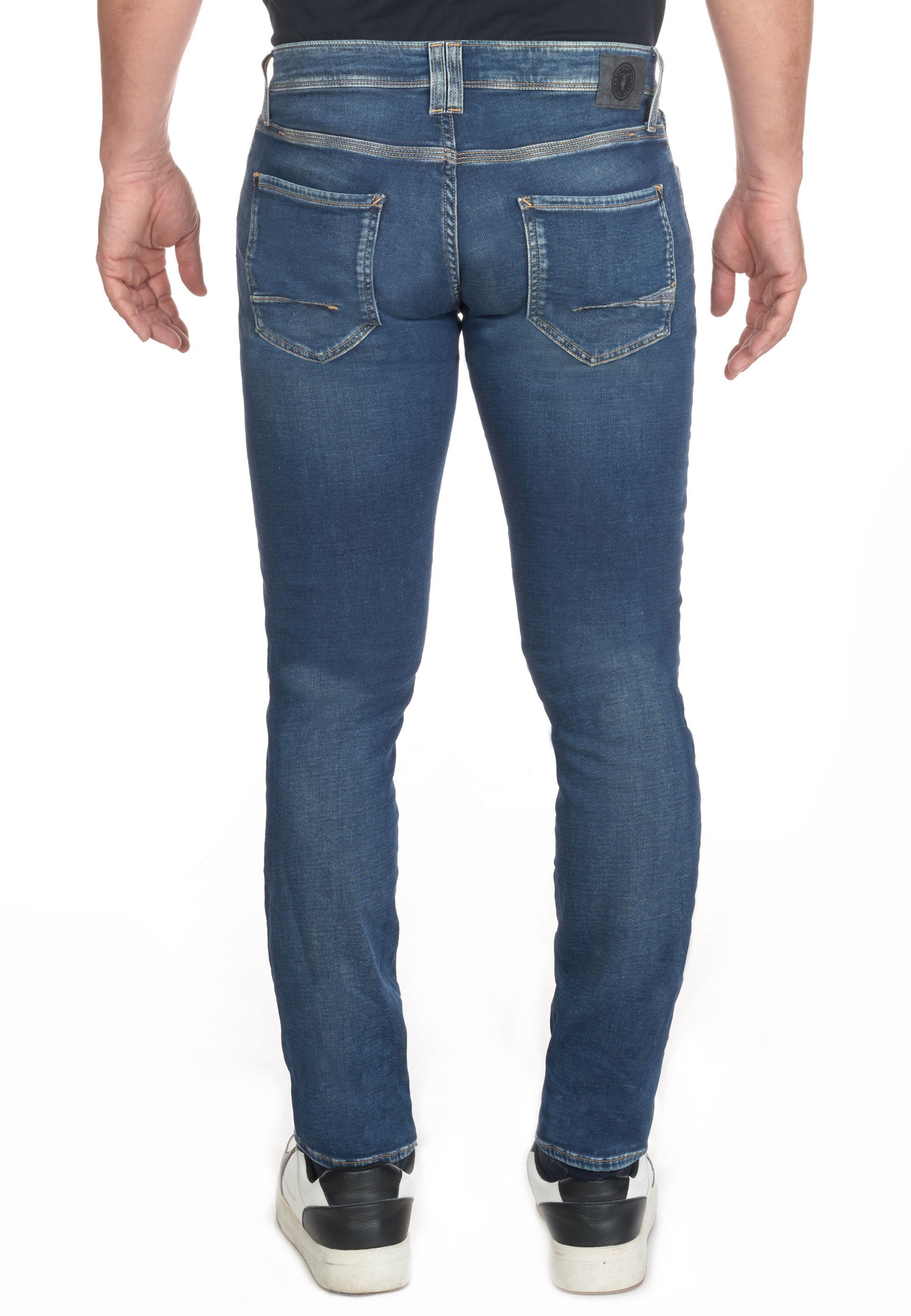 Le Temps Des Cerises Slim-fit-Jeans »700/11JO«, in tollem Slim Fit-Schnitt