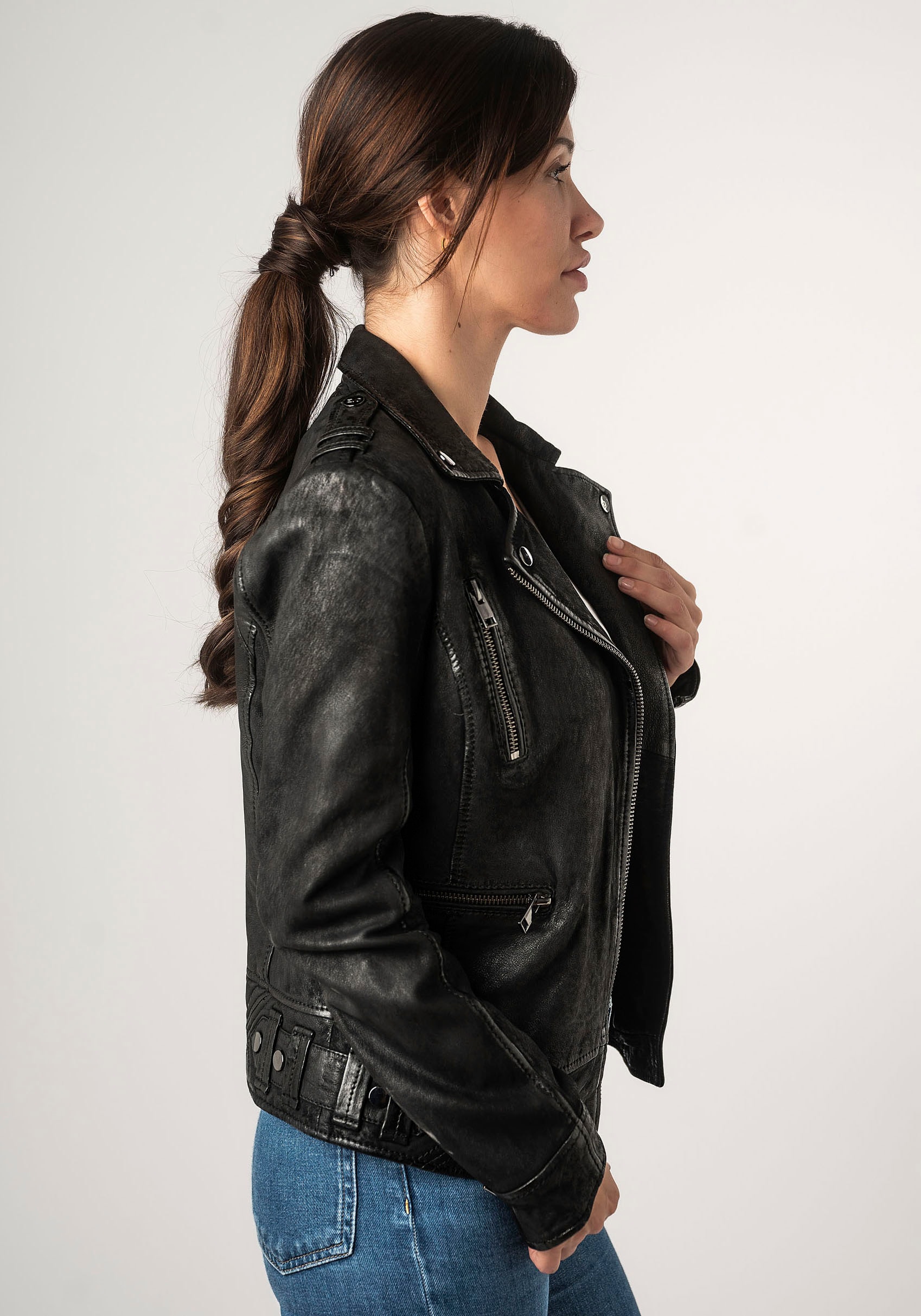 Mauritius Lederjacke »2Wtashi«, mit Schulterklappen, mit Nieten, mit Zipper-Taschen