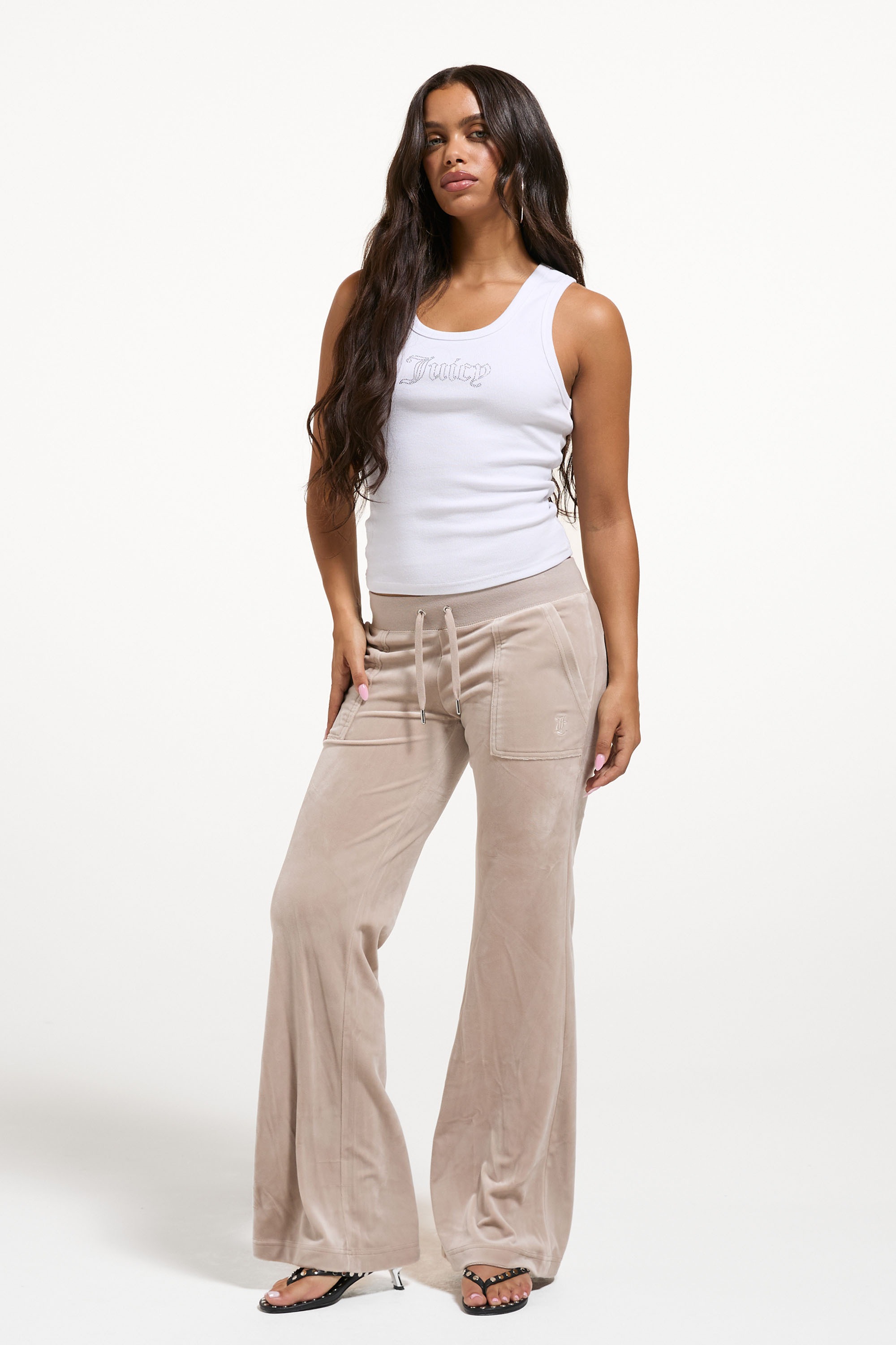 Juicy Couture Sweathose »LAYLA LOW RISE POCKETED FLARE. Damen«  Trainingshose Damen, Sweathose, Velour, Jogginghose mit Glitzer, Sale