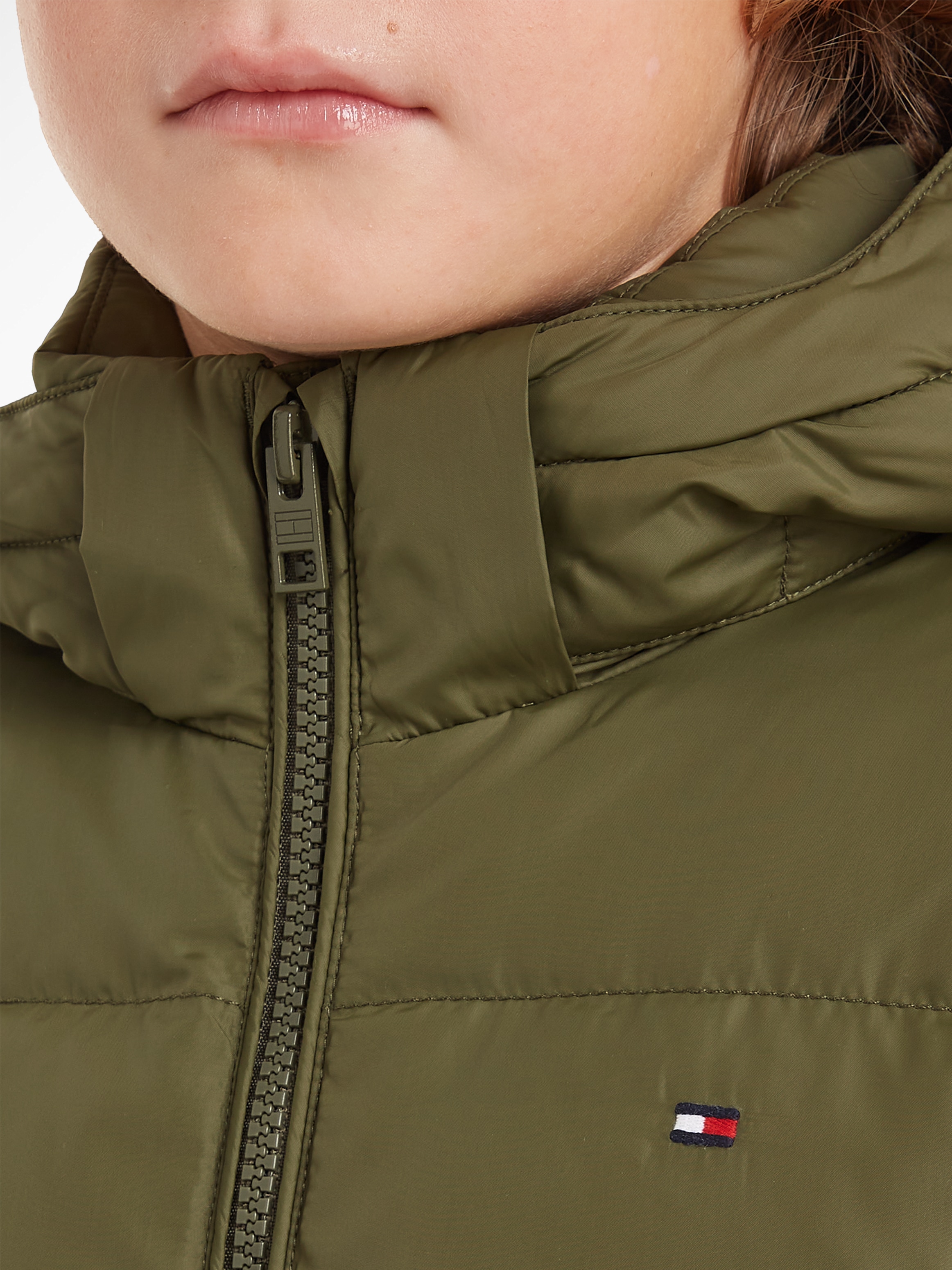 Tommy Hilfiger Steppjacke »ESSENTIAL JACKET«, mit Kapuze, mit Logo-Patch