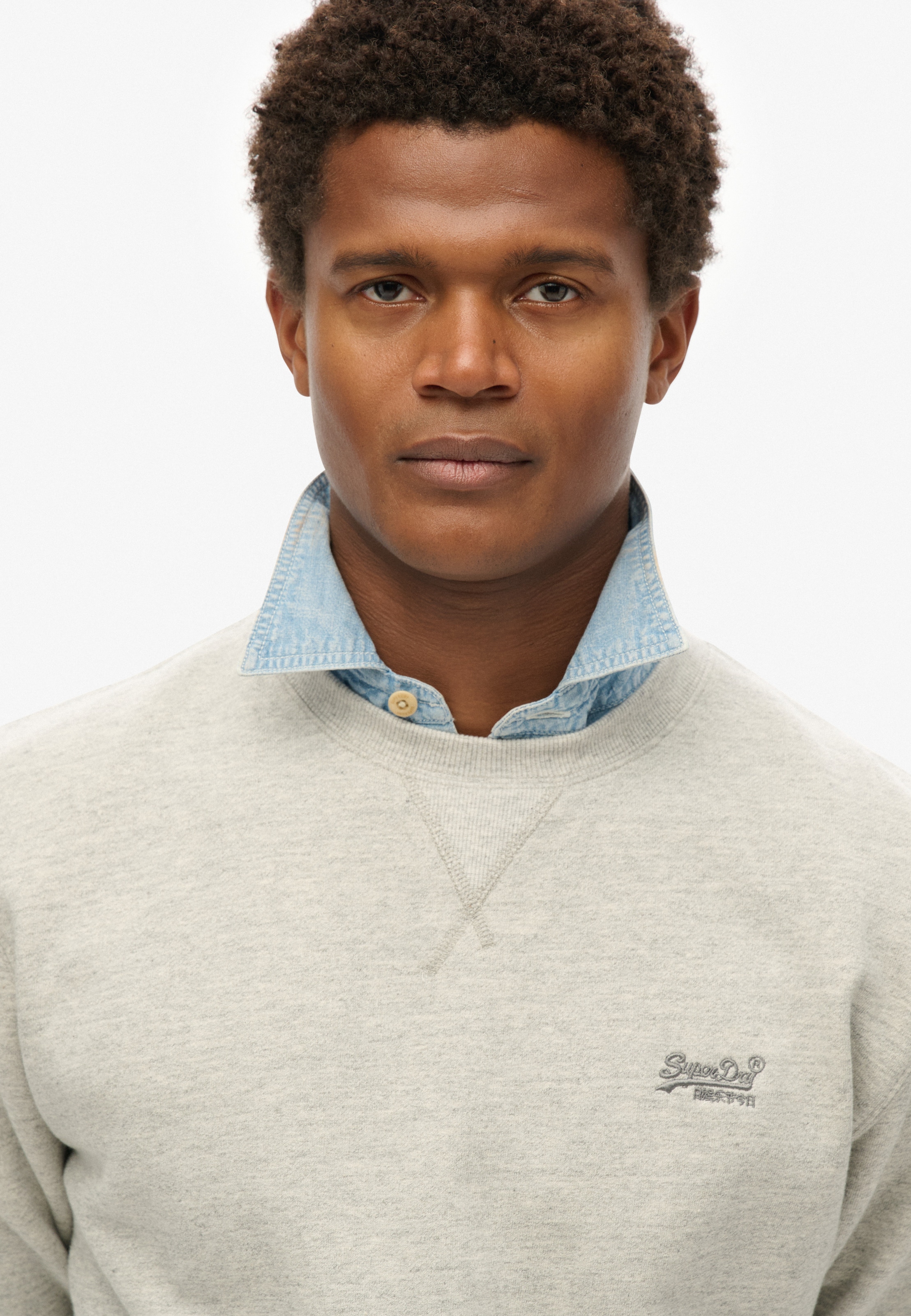 Superdry Sweatshirt »ESSENTIAL LOGO CREW SWEATSHIRT«