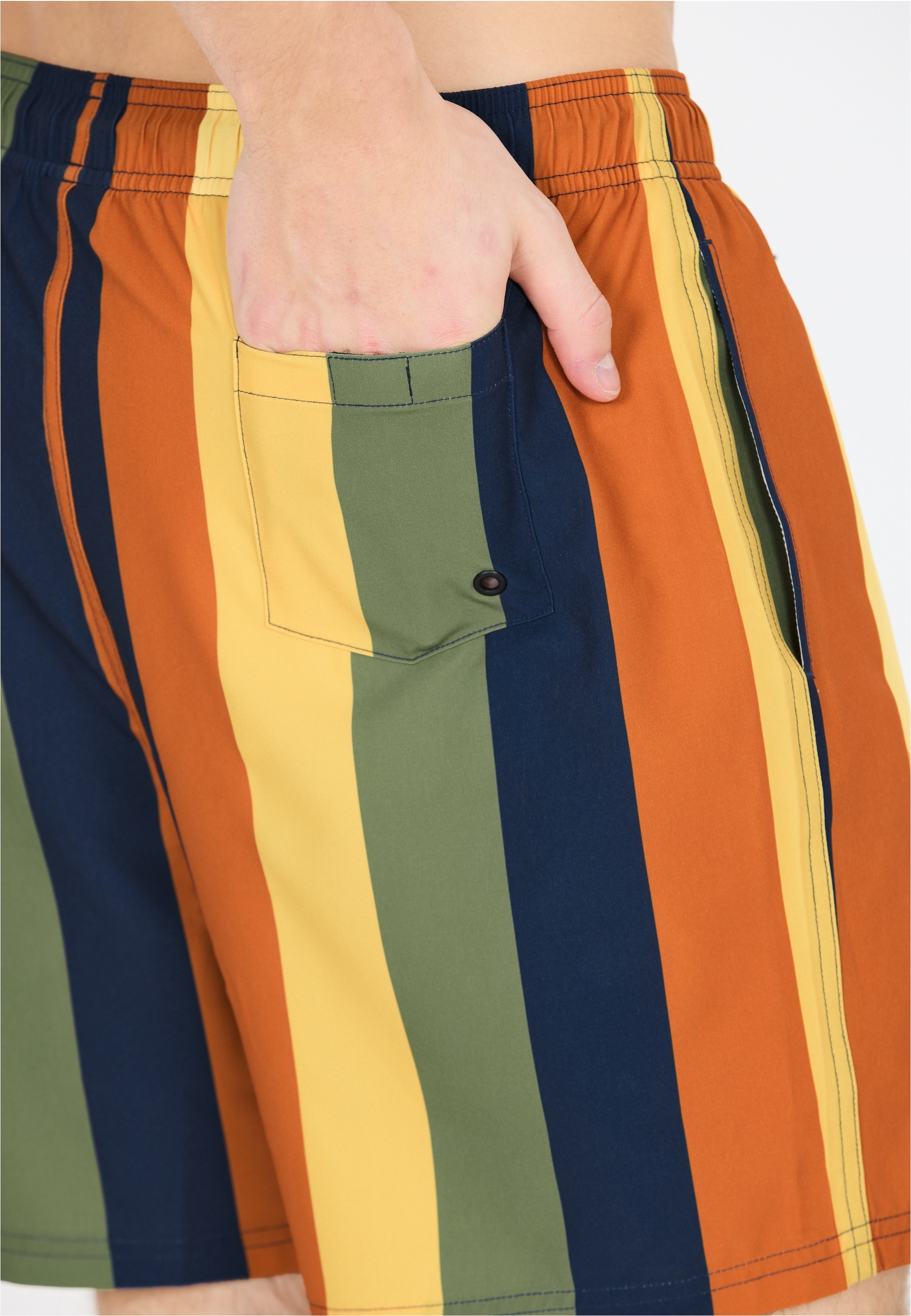 CRUZ Badeshorts »Pieter«, (1 St.), aus leichtem und atmungsaktivem Material