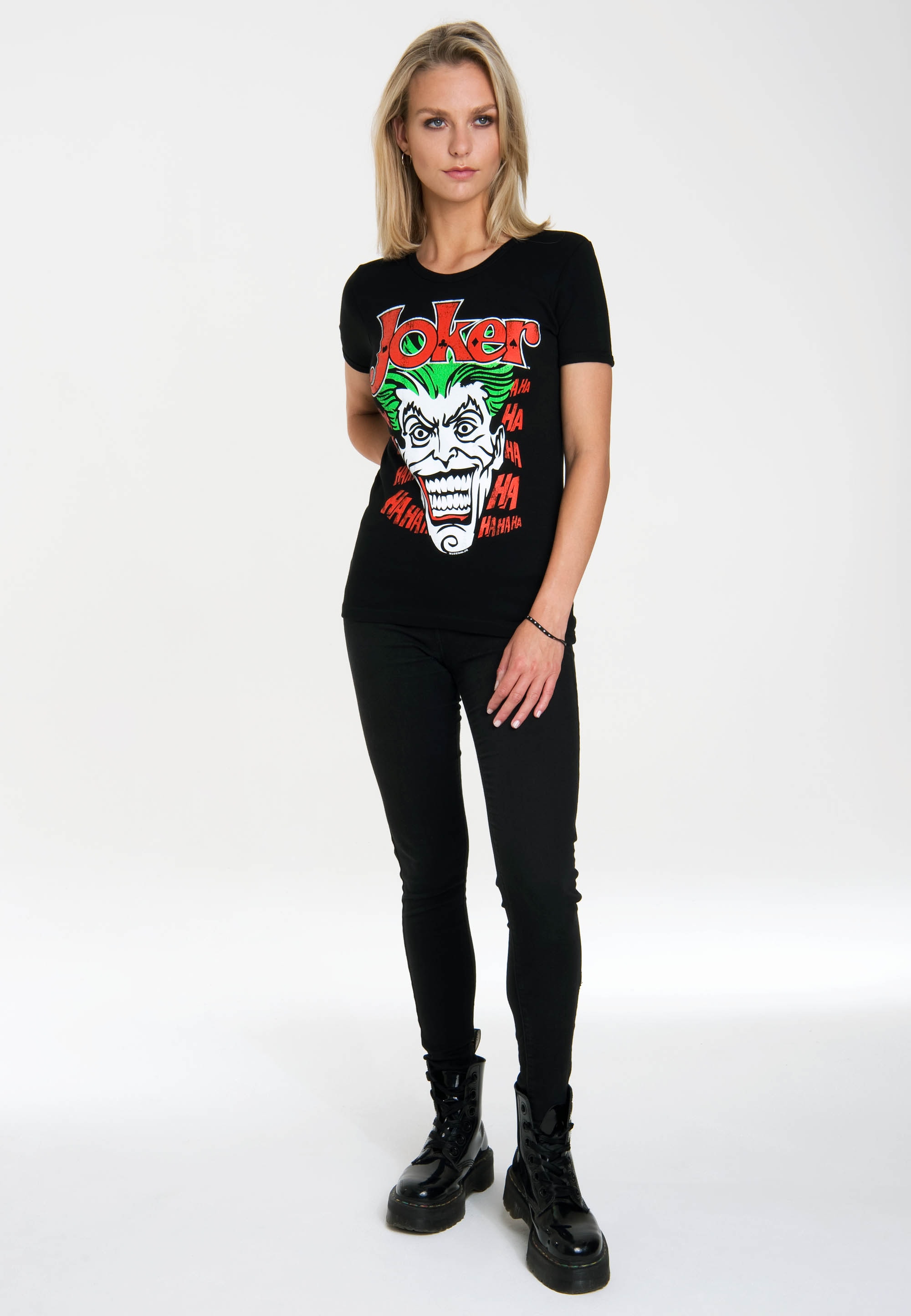 LOGOSHIRT T-Shirt »The Joker«, mit lizenzierten Originaldesign