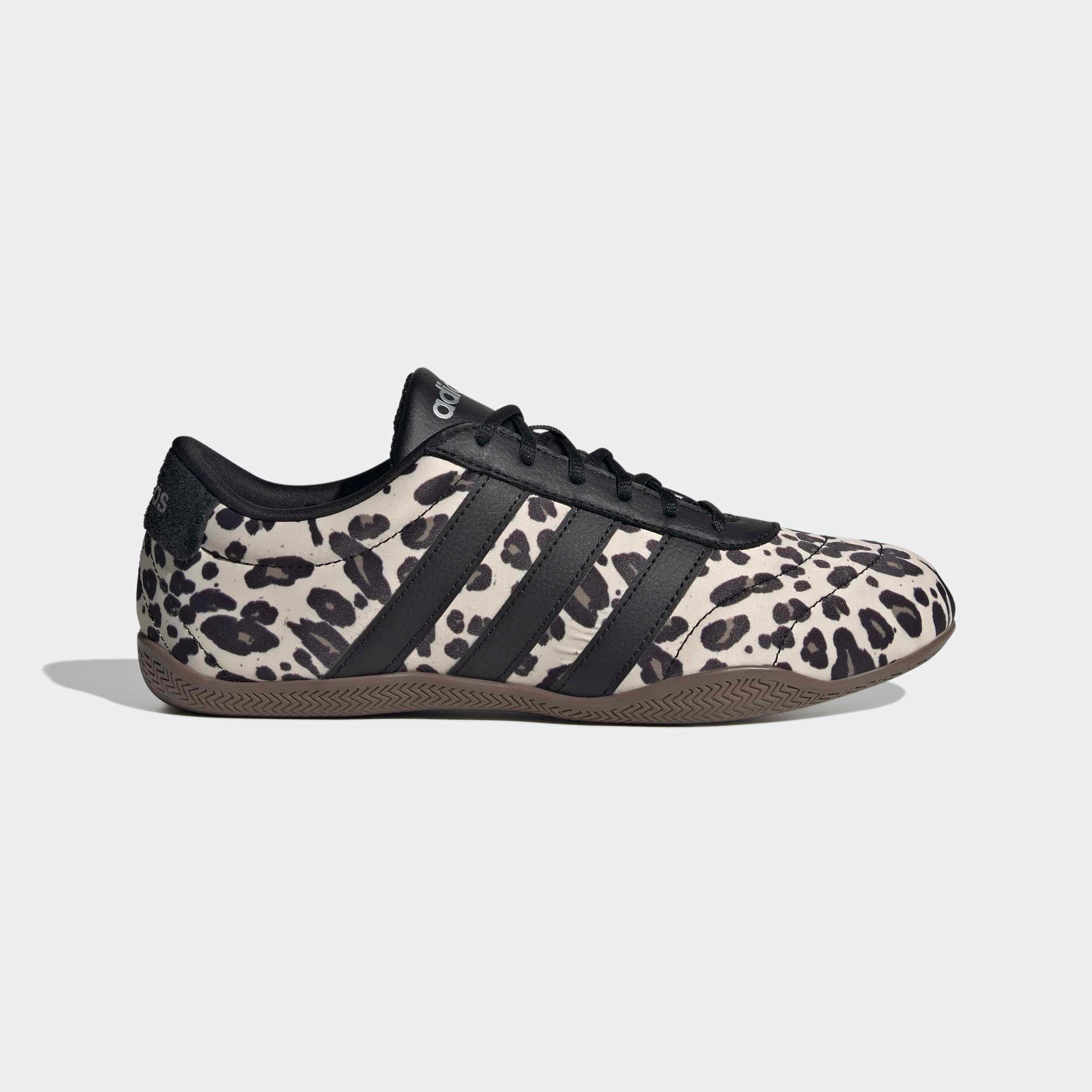 adidas Sportswear Sneaker »GRAND COURT LO«  mit Leo Muster