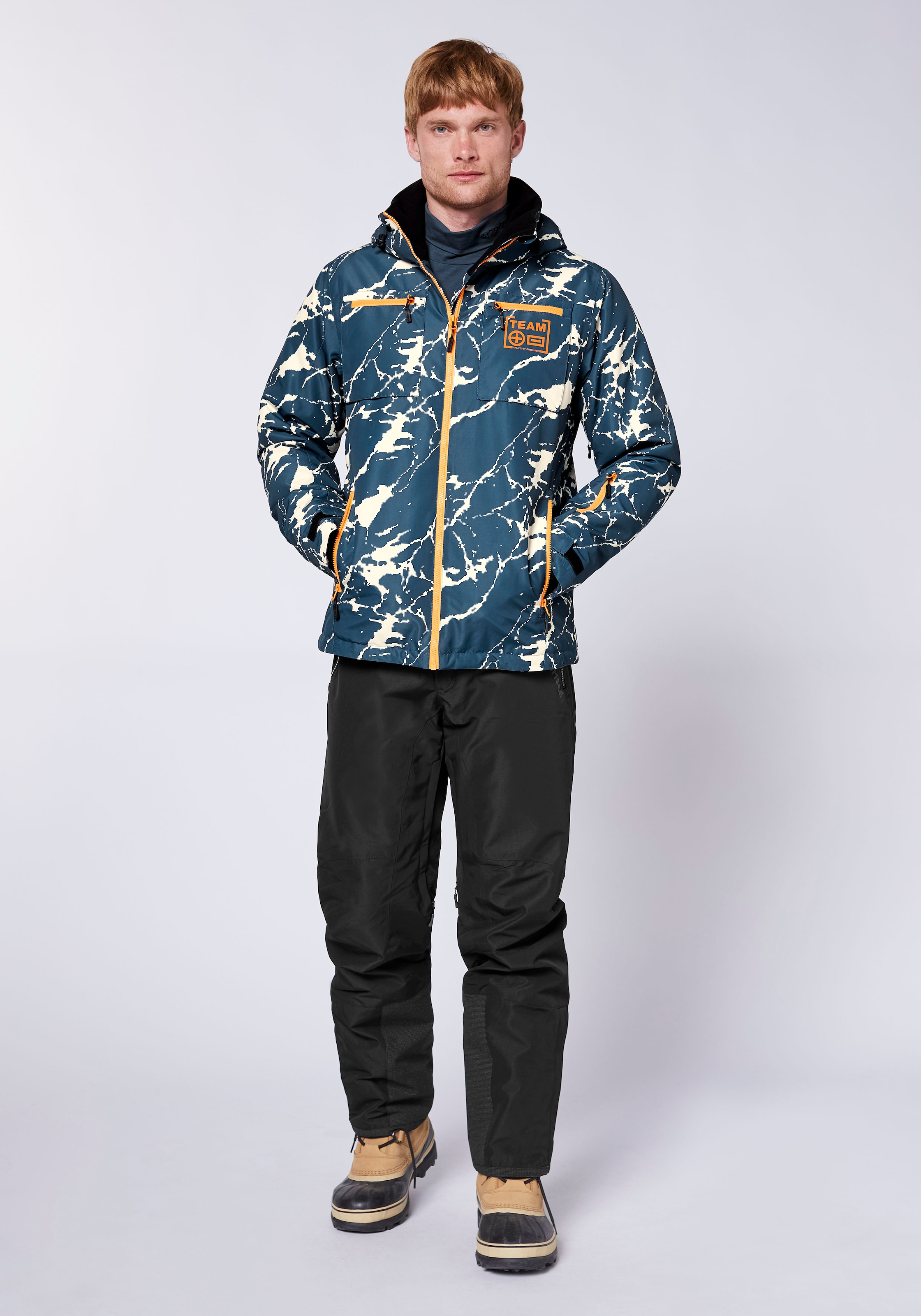 Chiemsee Skijacke mit Kapuze - mit praktischer Skipasstasche<br/>