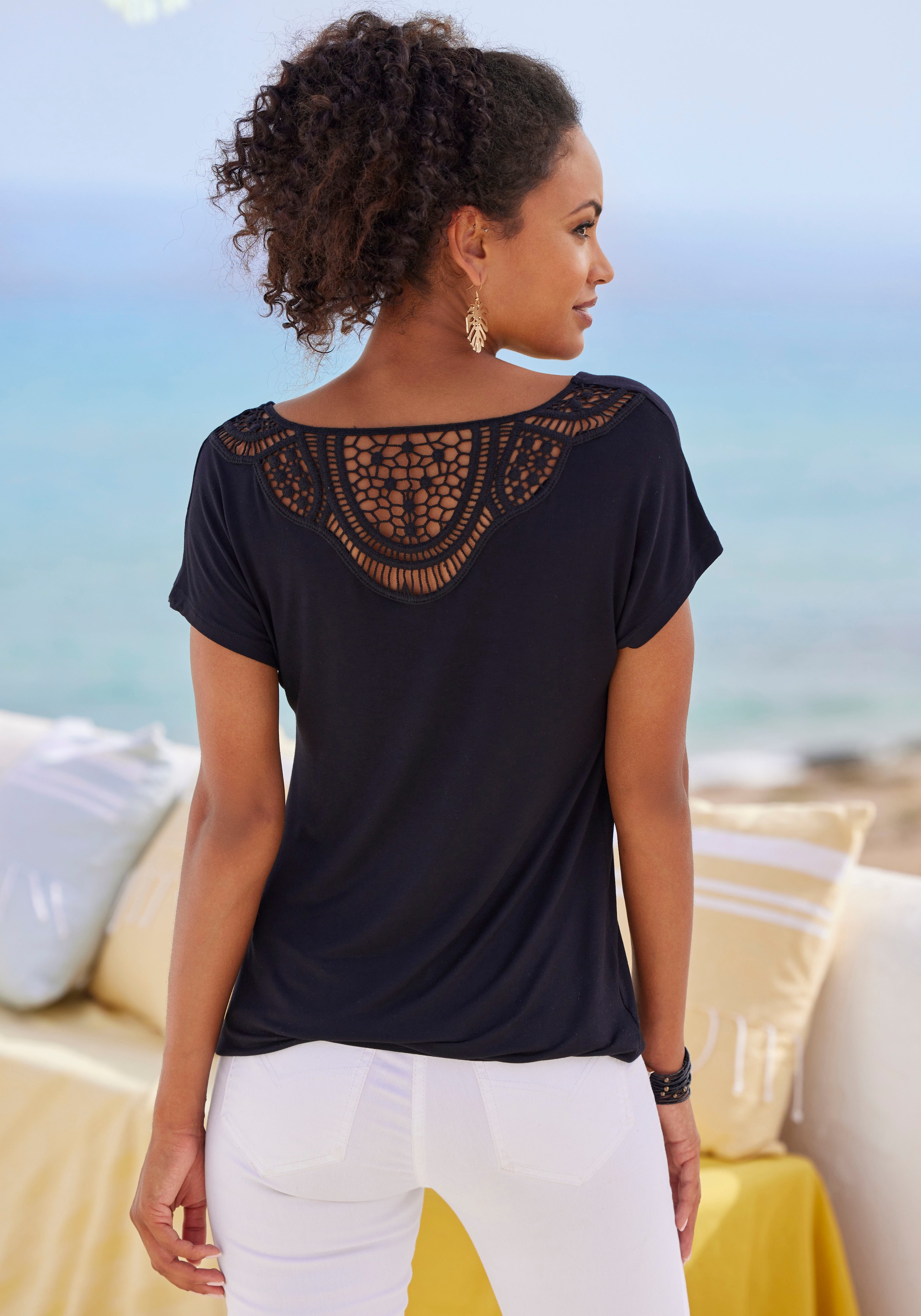 Vivance Kurzarmshirt "mit Häkelspitze am Rücken", aus weichem Viskose-Stret günstig online kaufen