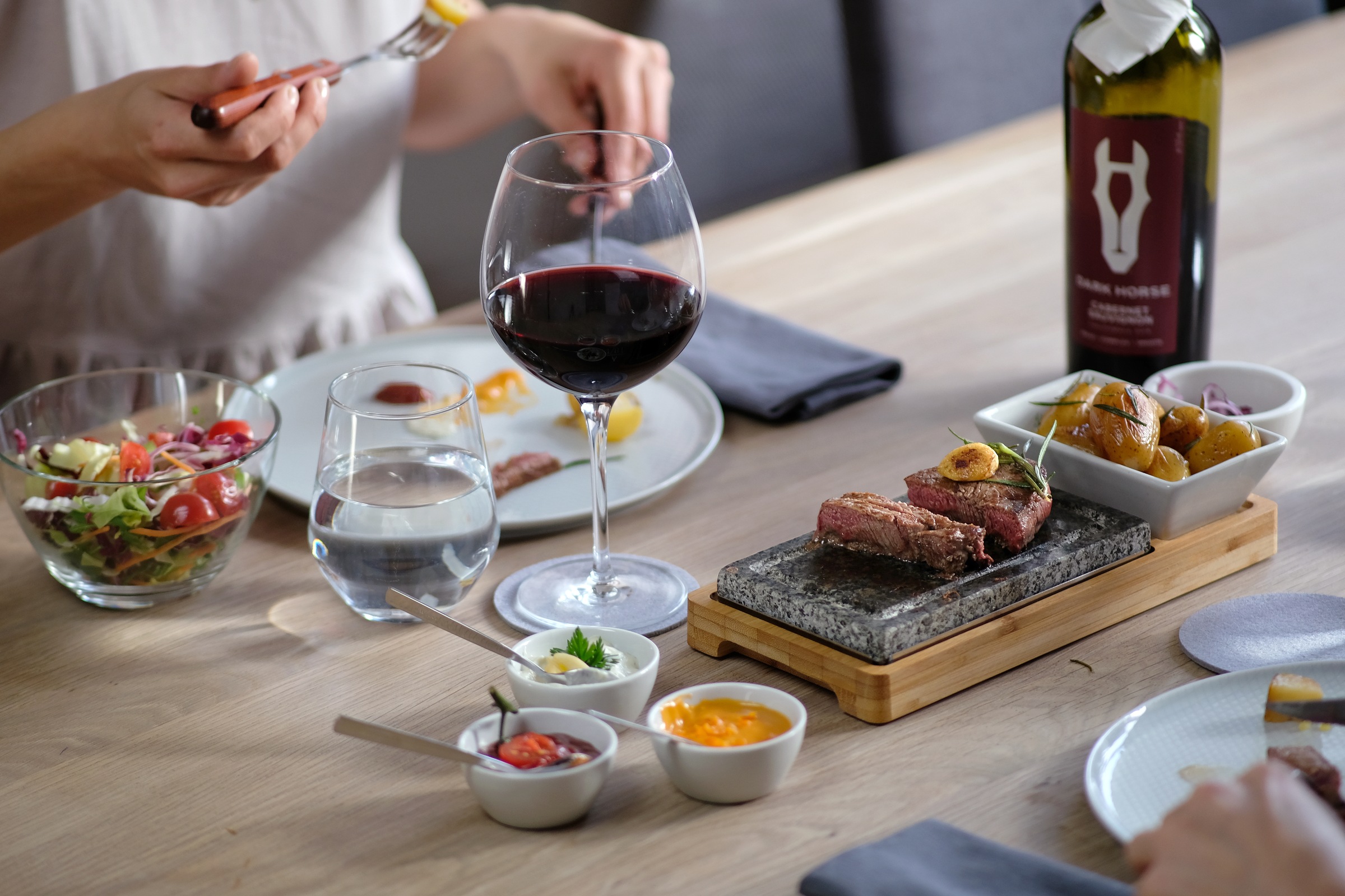 MÄSER Backstein »Heißer Stein« Set, 1x Bambustray, 1x heißer Stein, 1x Schüssel, 1x Hitzeschutz, 4 Stk. tlg. Backofengeeignet