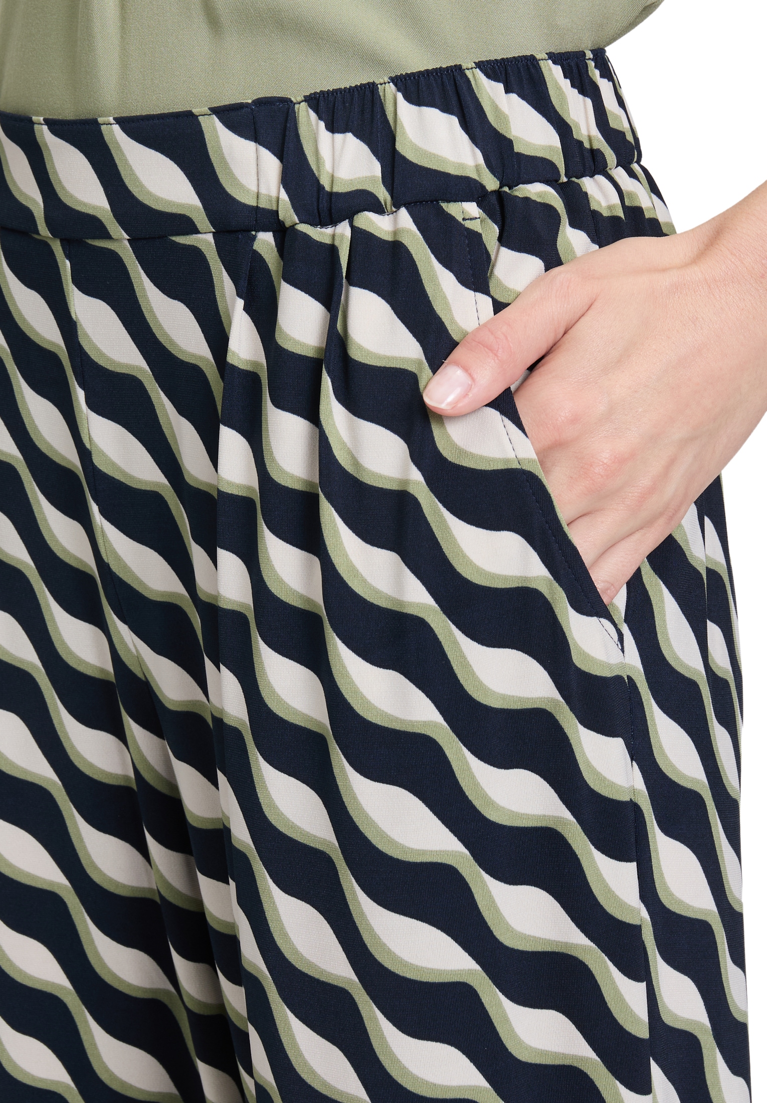 Betty Barclay Schlupfhose »Betty Barclay Schlupfhose mit Bundfalten«
