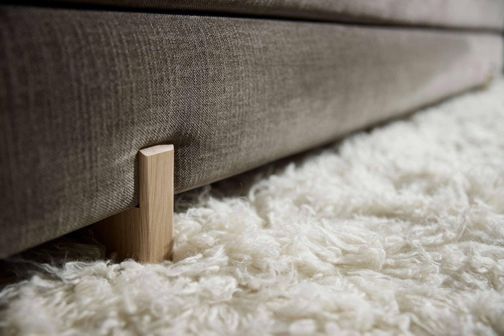 INNOVATION LIVING ™ Stapelliege »Sigmund 411 Eiche-Beine« Daybed mit zwei Federkernmatratzen, Fußteil schwarz