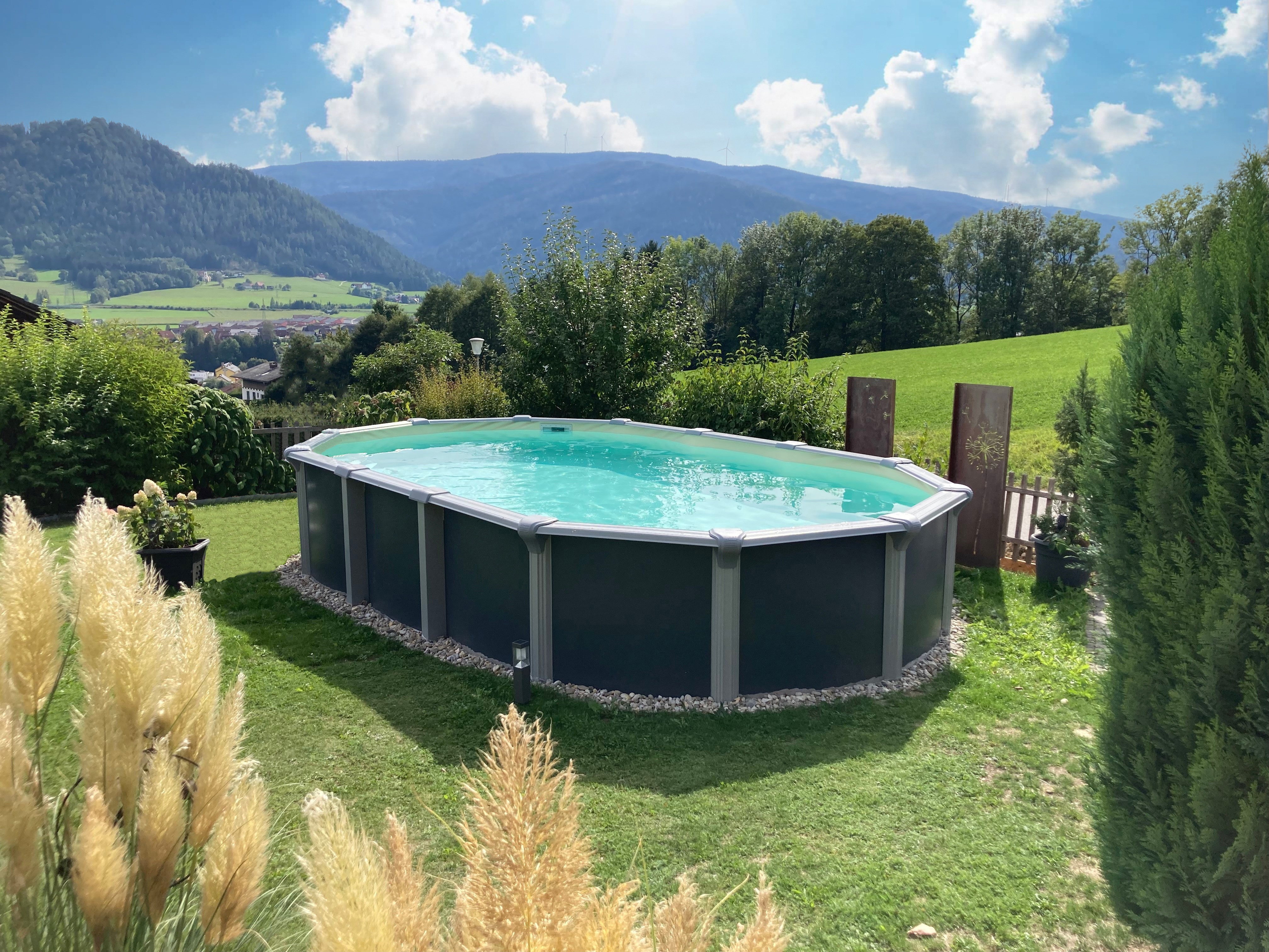 Thumbnail - KWAD Ovalpool "Green line Evolution" 6,1x3,7x1,32 design Folie in blau, sand oder grau erhältlich