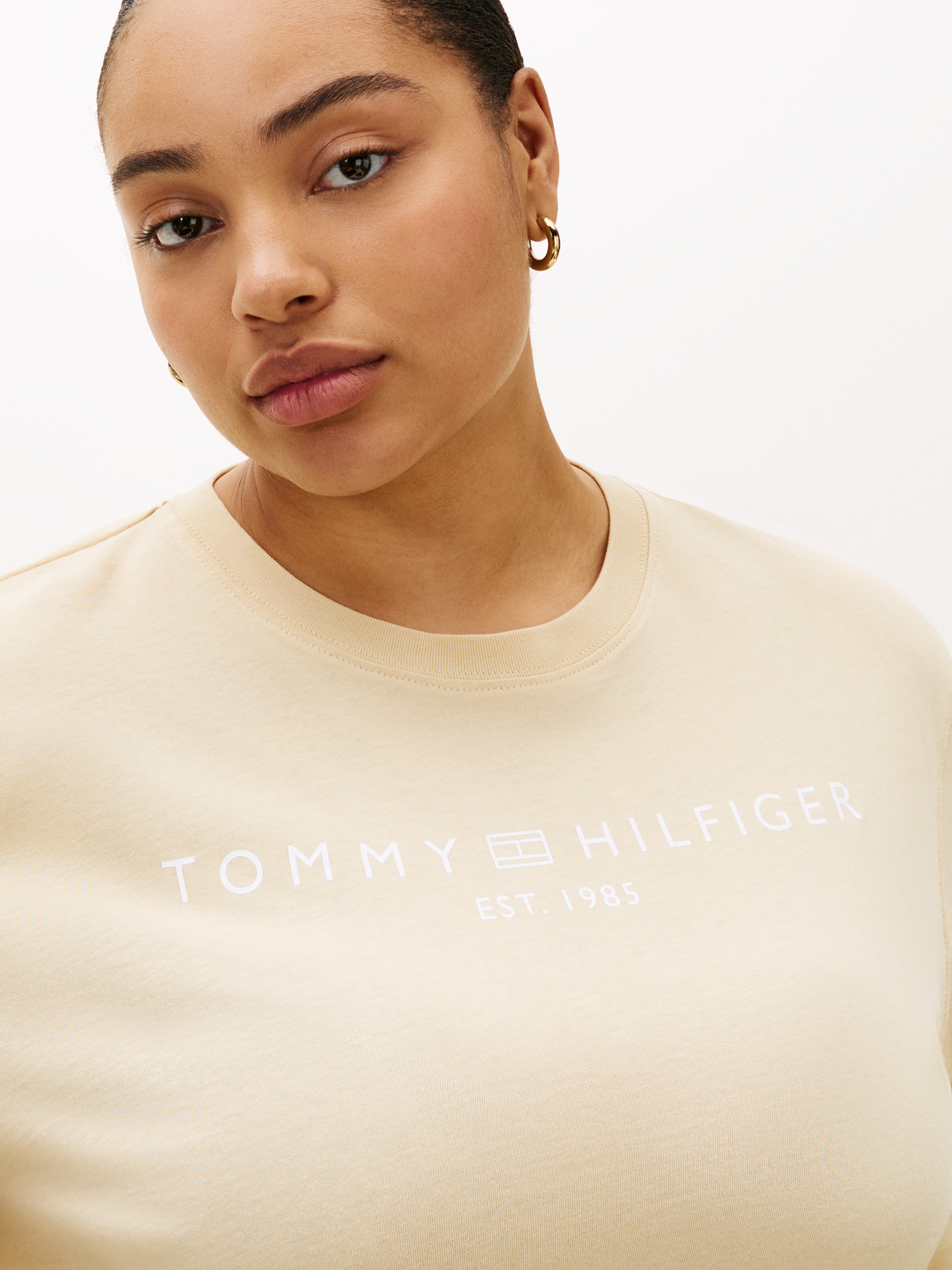Tommy Hilfiger Curve T-Shirt "CRV CORP LOGO TRAPEZE C-NK TEE" in großen Grö günstig online kaufen
