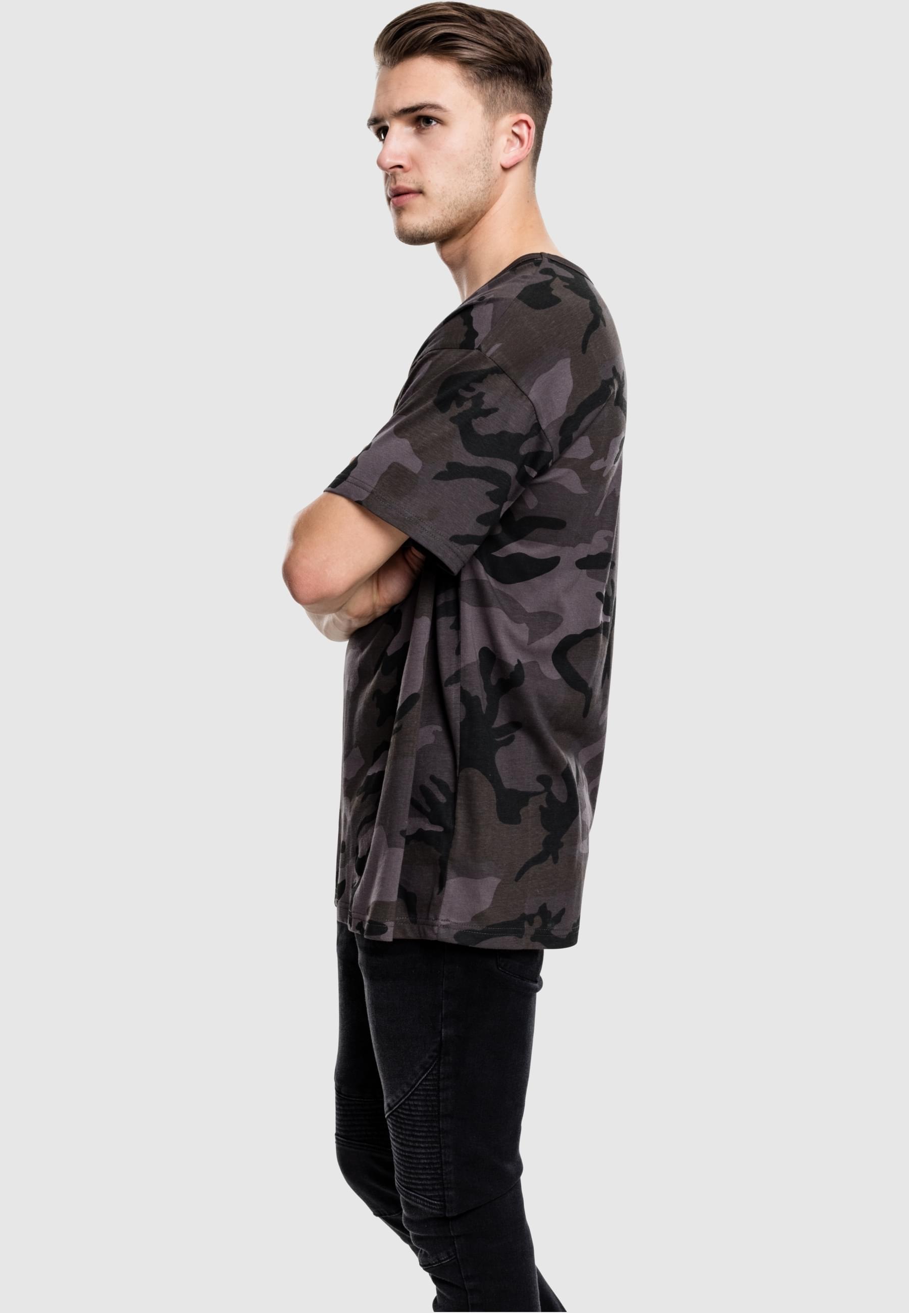 URBAN CLASSICS Kurzarmshirt »Urban Classics Herren Camo Oversized Tee«, (1 tlg.)