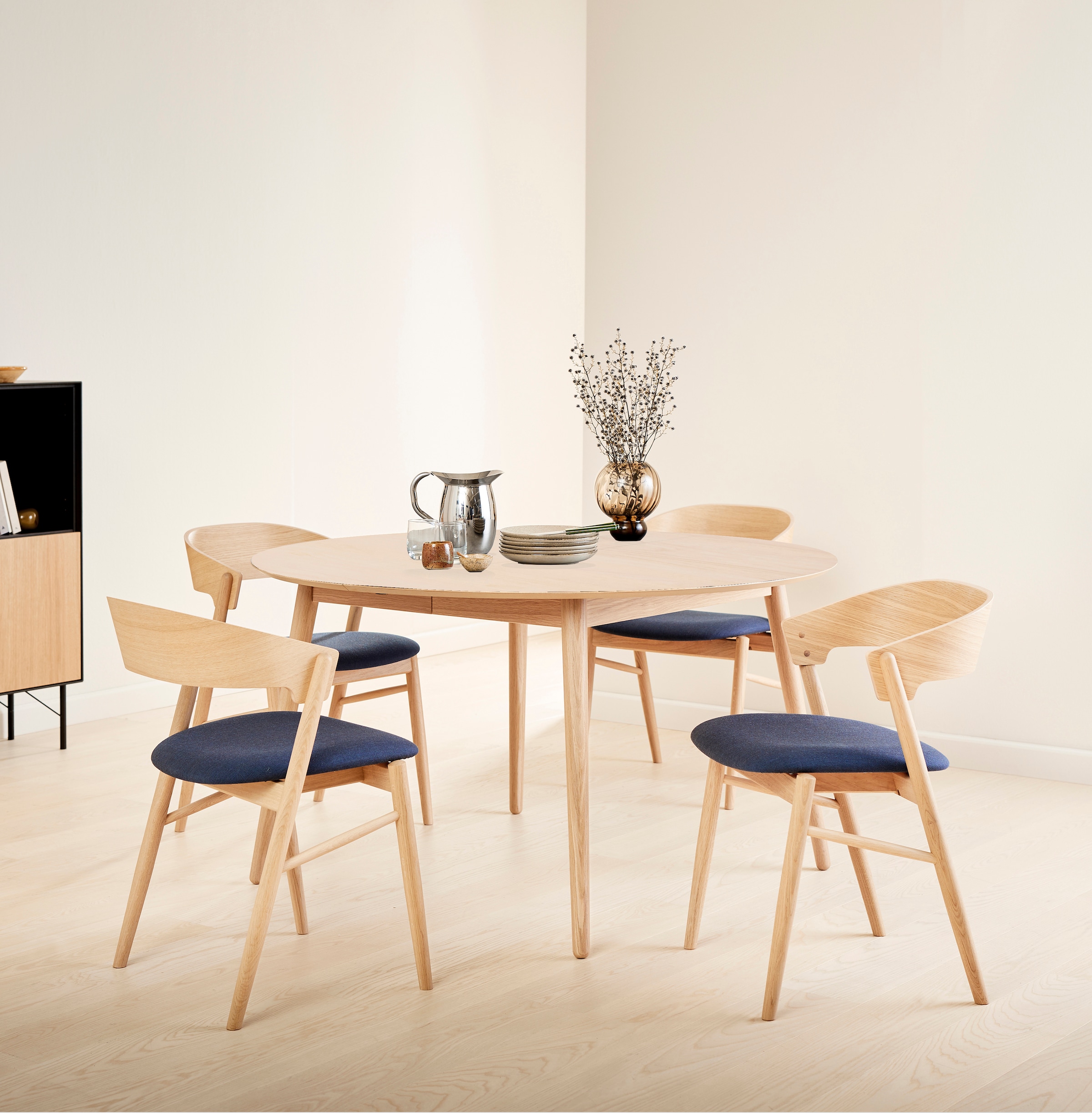 Hammel Furniture Esstisch »Meza by BAUR bestellen Tischplatte aus Hammel«, MDF/Laminat, runde Massivholzgestell Ø135(231) cm, 