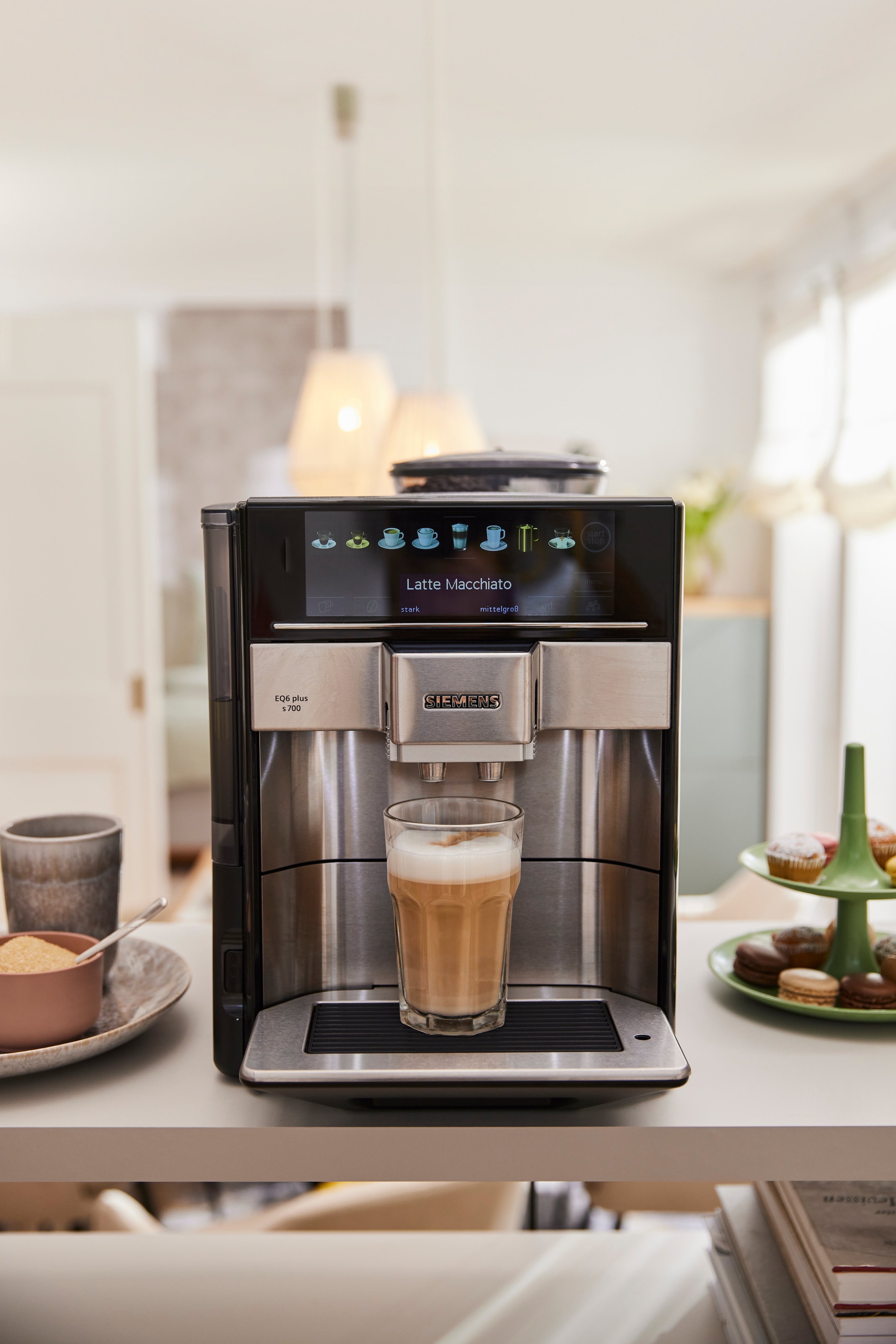 SIEMENS Kaffeevollautomat »EQ6 plus s700 TE657503DE, Doppeltassenfunktion, Keramikmahlwerk«, viele Kaffeespezialitäten, automatische Dampfreinigung, edelstahl