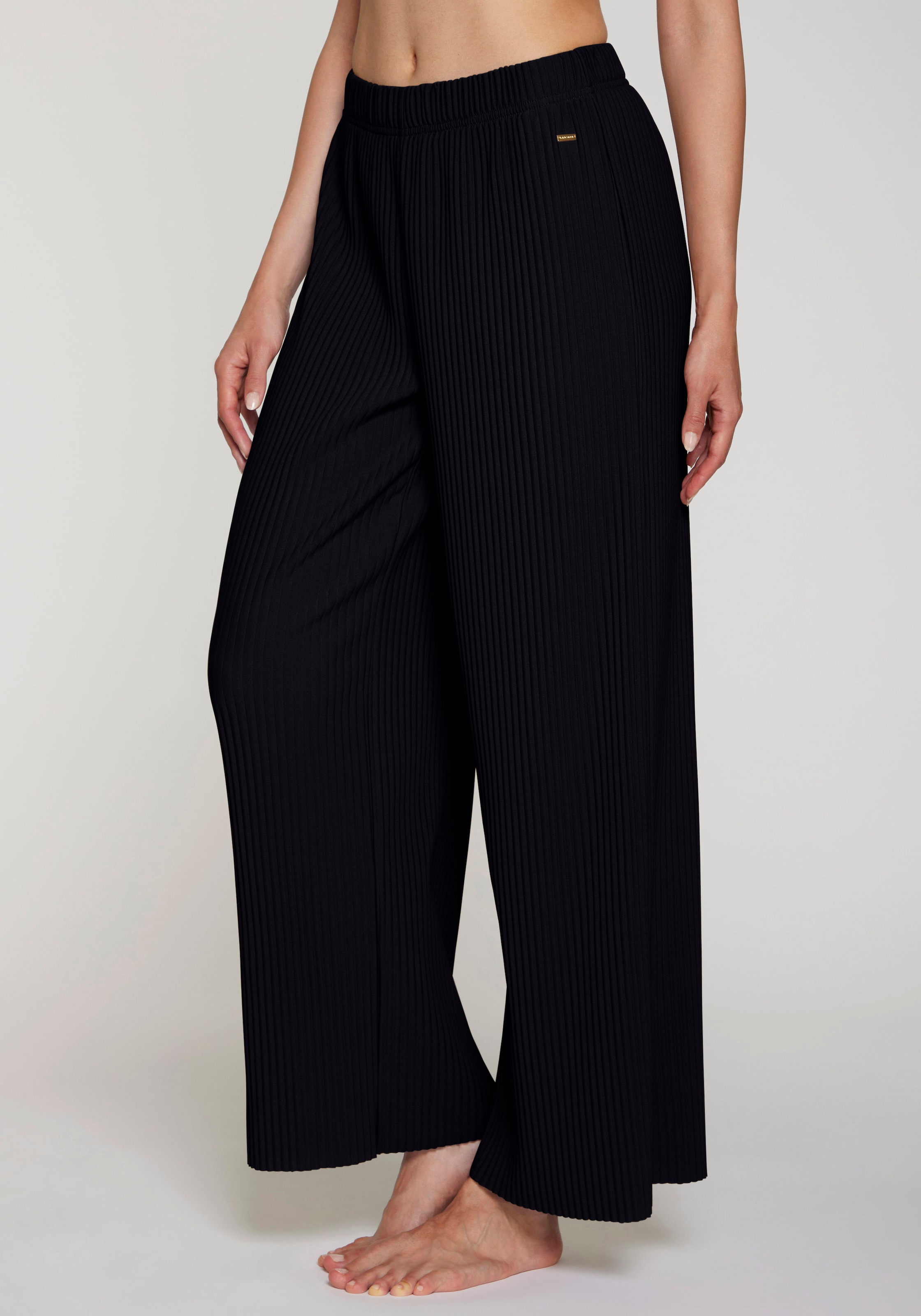 LASCANA Schlupfhose, in Plisseestruktur günstig online kaufen