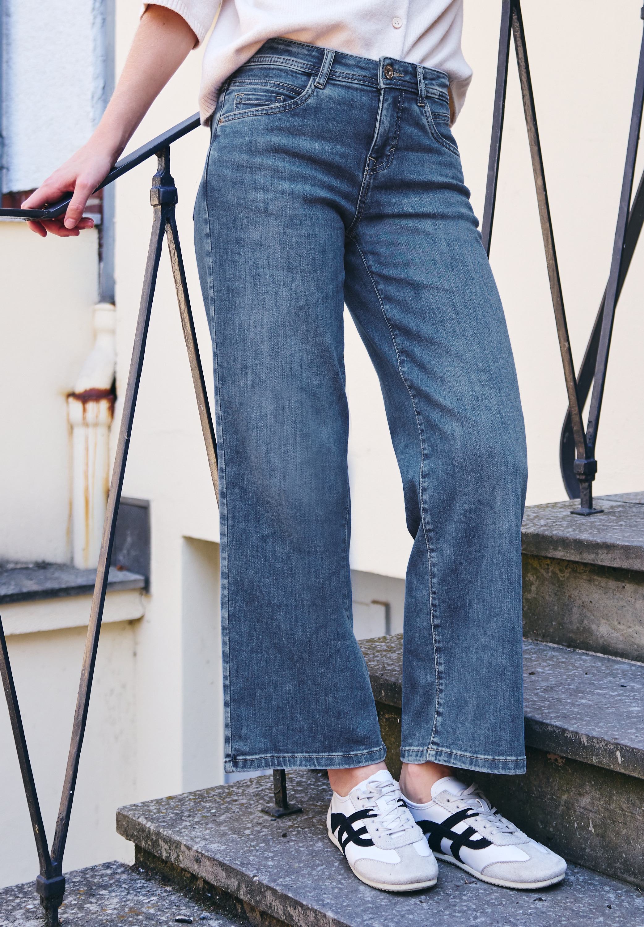 STREET ONE STUDIO Loose-fit-Jeans 5-Pocket-Style