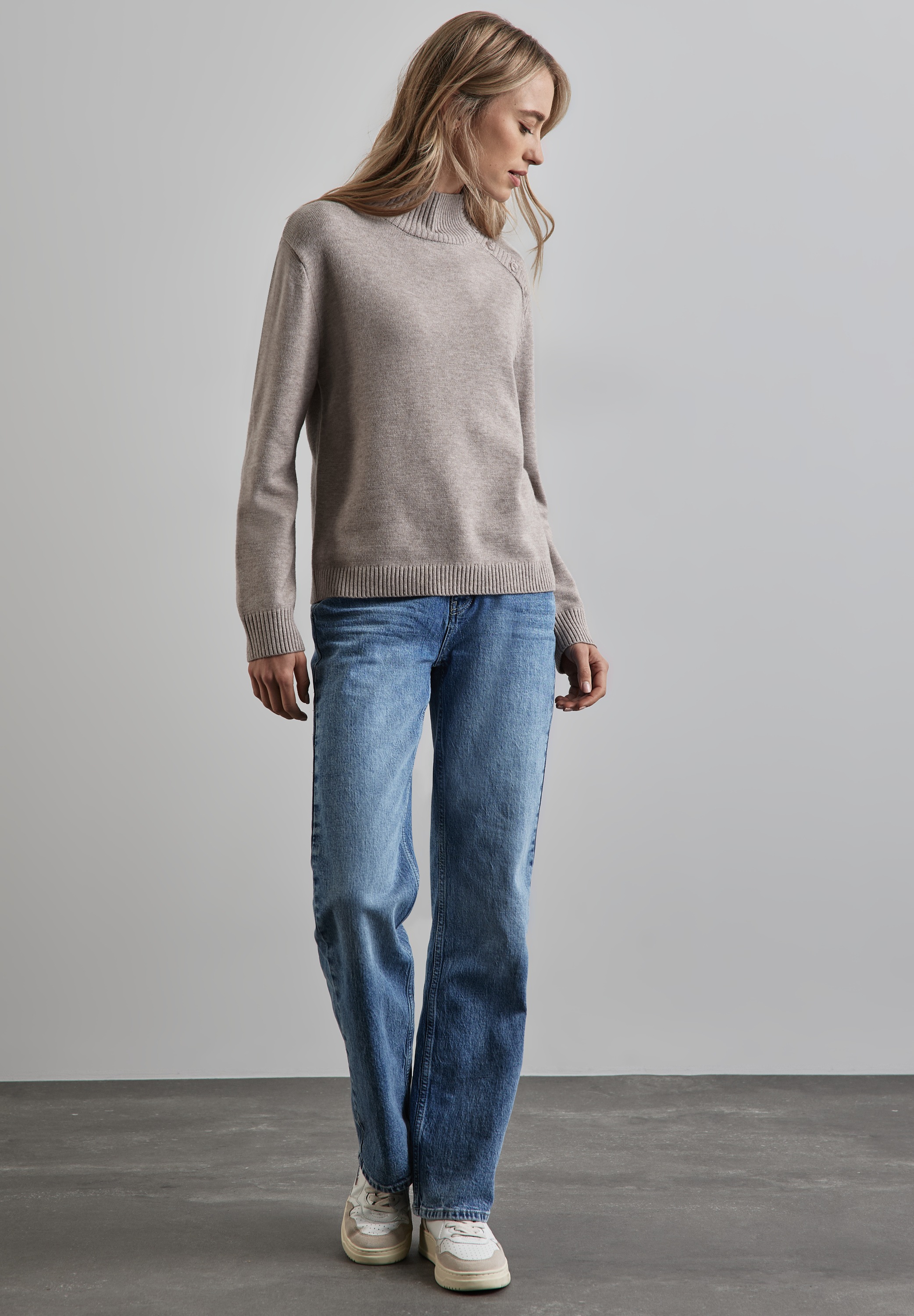 STREET ONE Strickpullover, mit Knopf Details