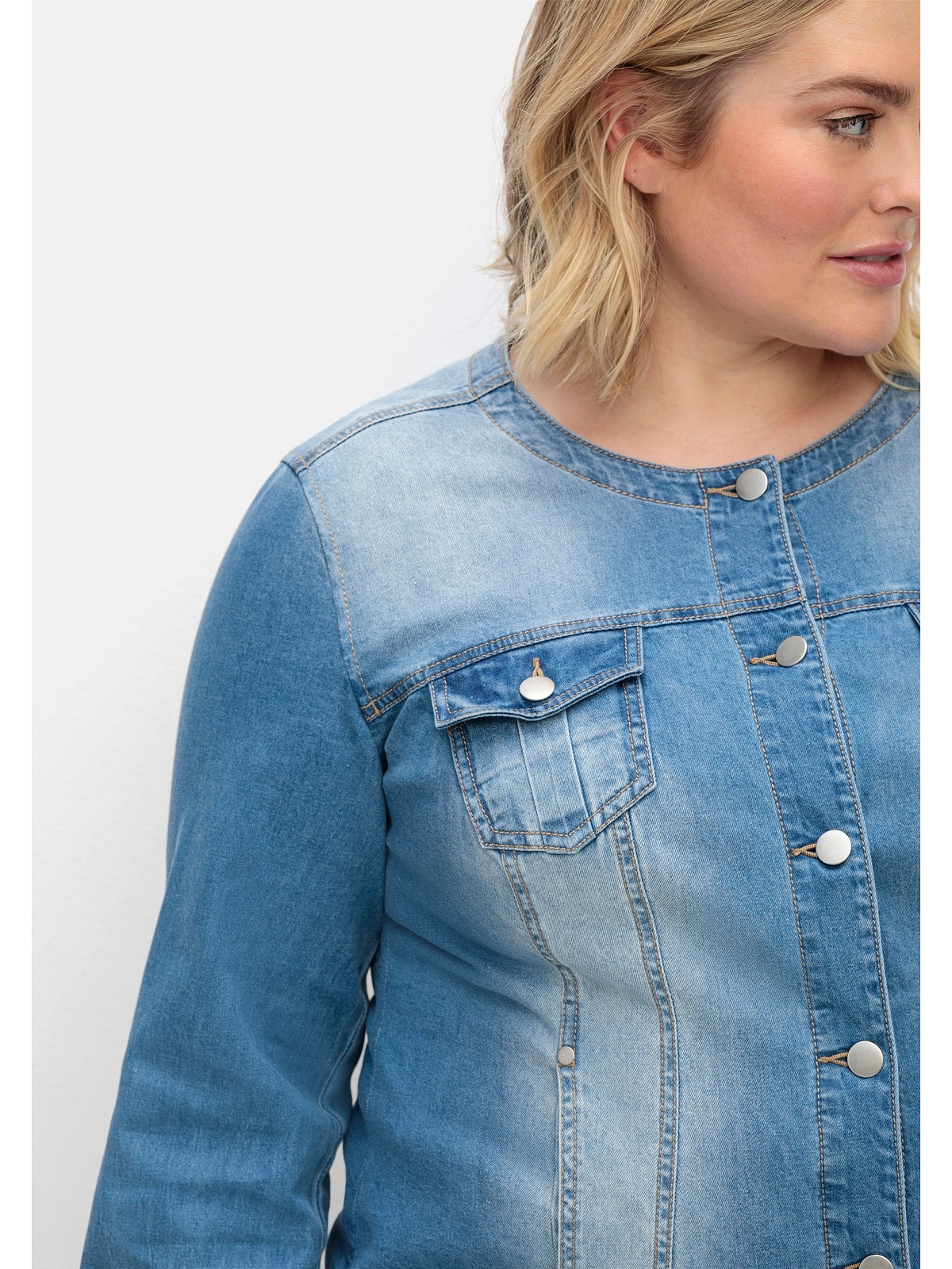 Größen«, ohne | Denimqualität elastischer Jeansjacke für BAUR bestellen in »Große Kapuze, Sheego