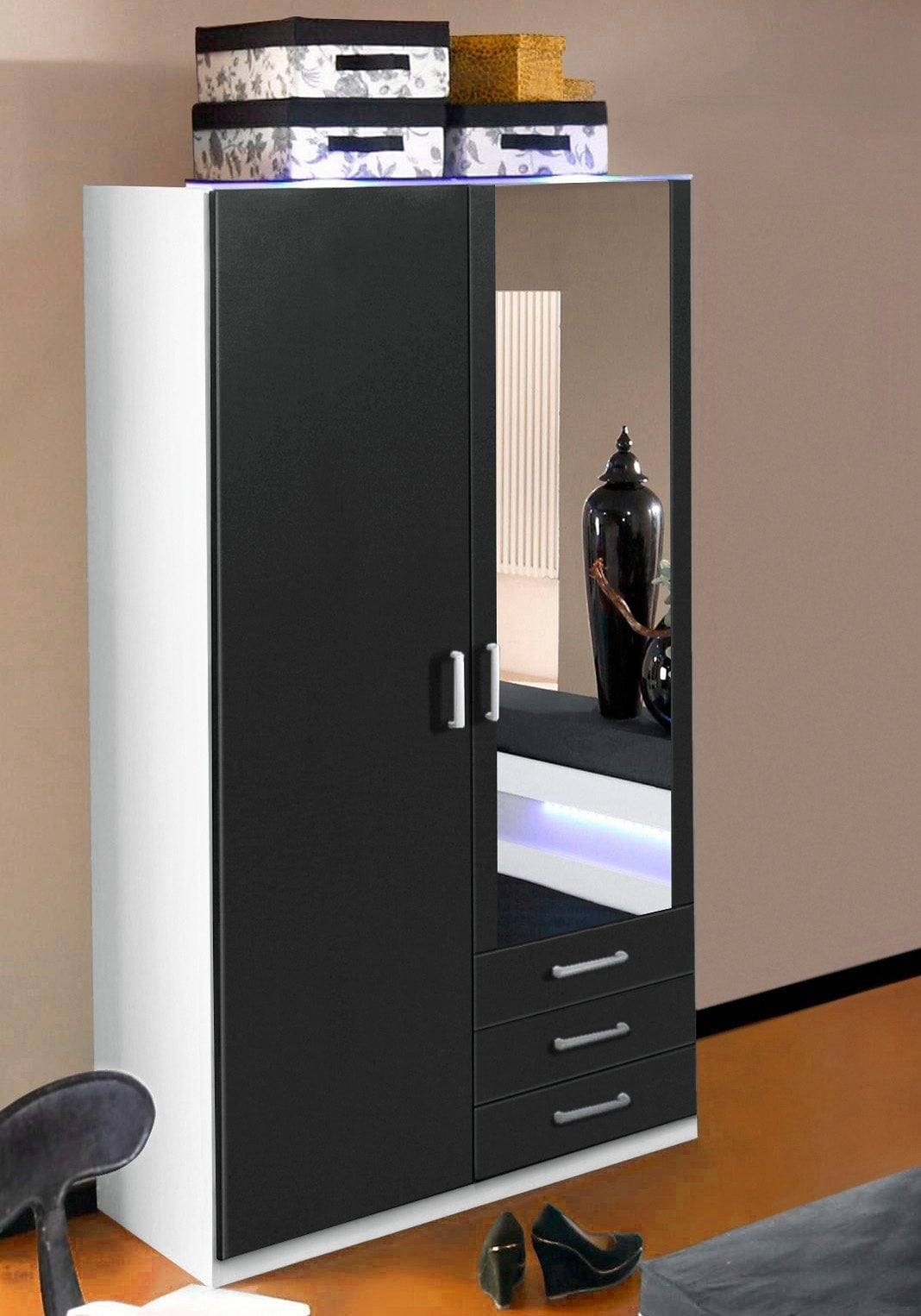 priess Kleiderschrank »Amsterdam, viel Stauraum durch viele Schubkästen« mit oder ohne LED-Beleuchtung