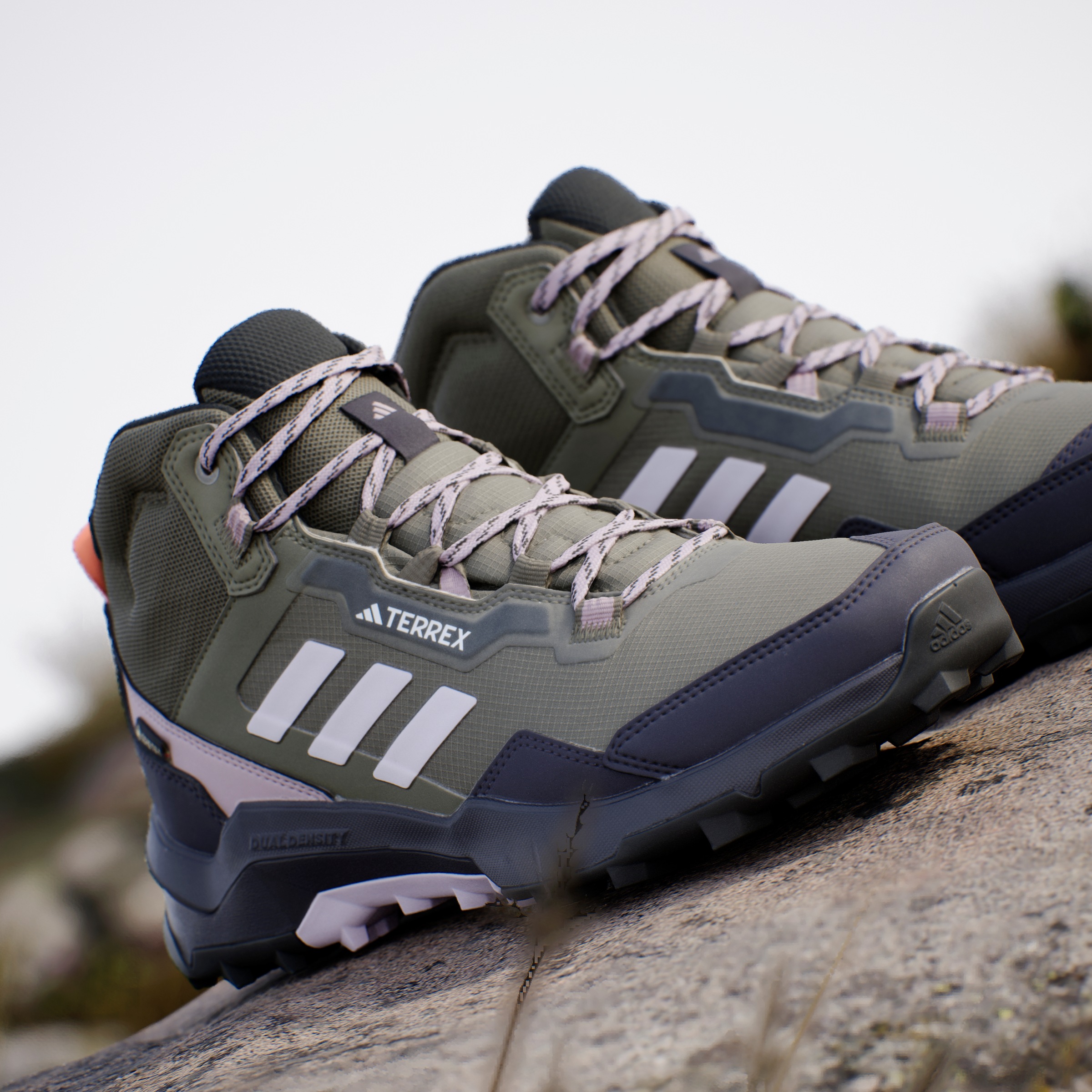 adidas TERREX Wanderschuh »TERREX AX4 MID GORE-TEX«, wasserdicht