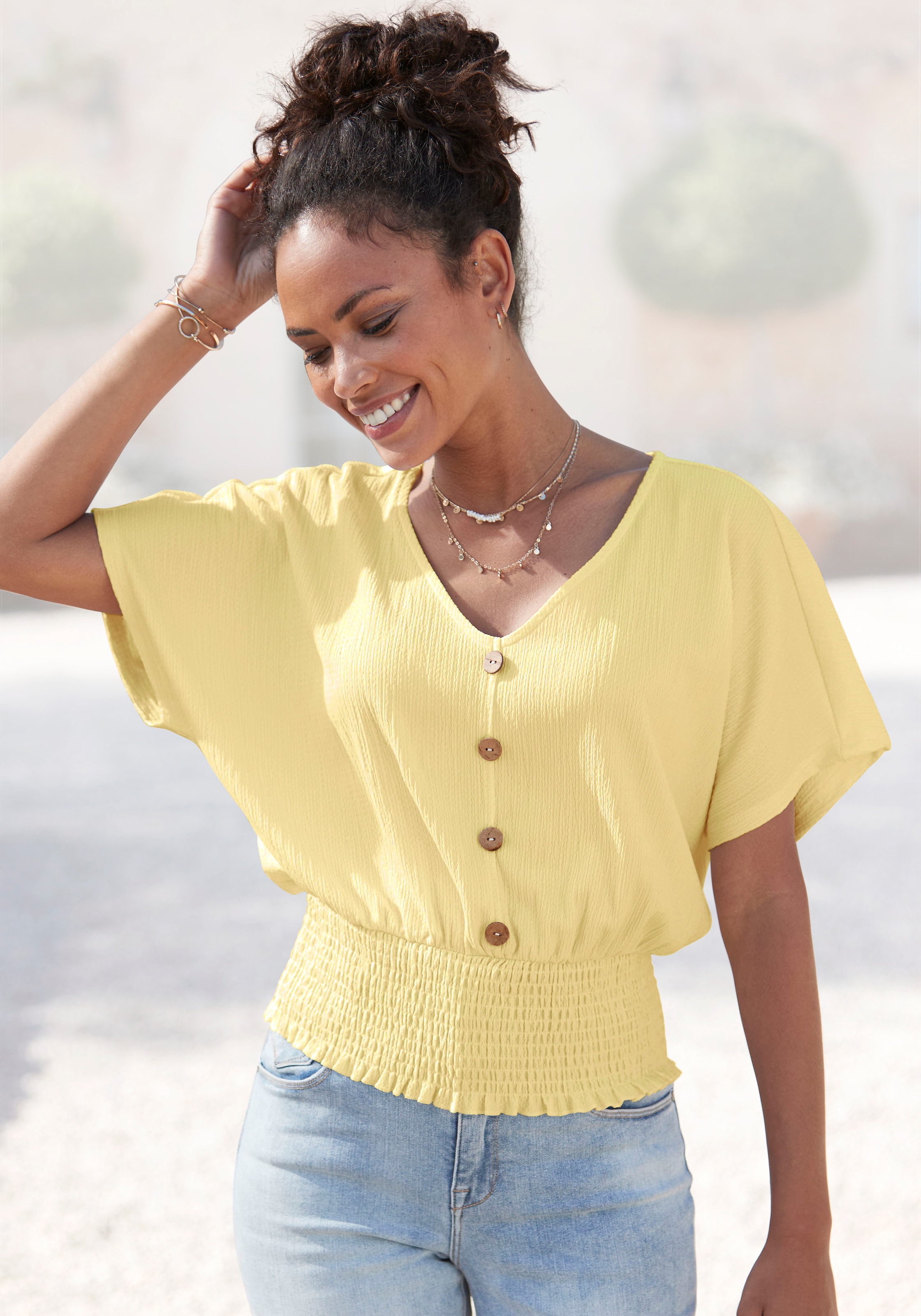 LASCANA V-Shirt mit breitem Smoksaum und Kopfleiste, Blusenshirt, sommerlich