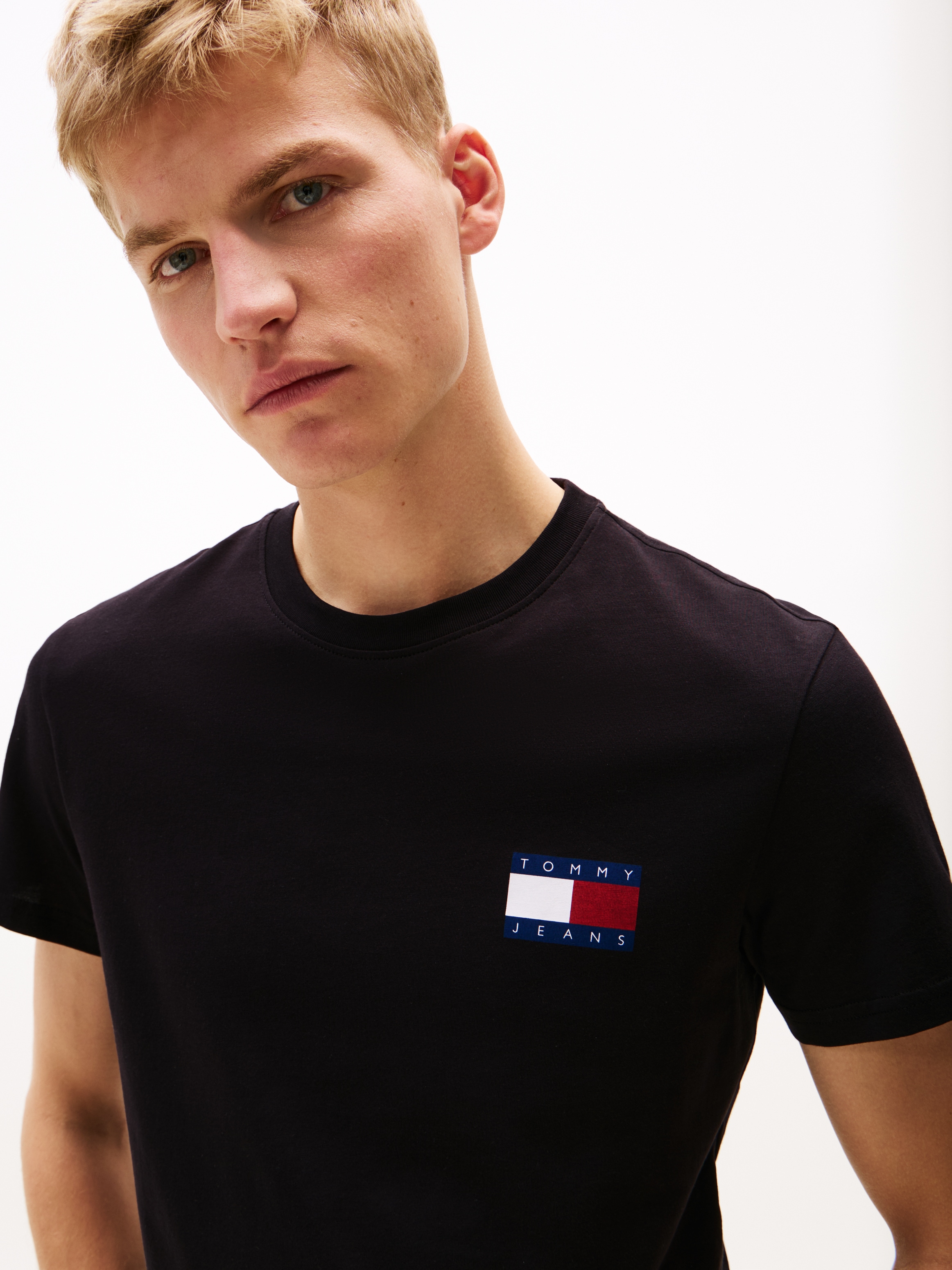 Tommy Jeans T-Shirt »TJM SLIM 2PACK ESS FLAG TEE«, (2 tlg.)