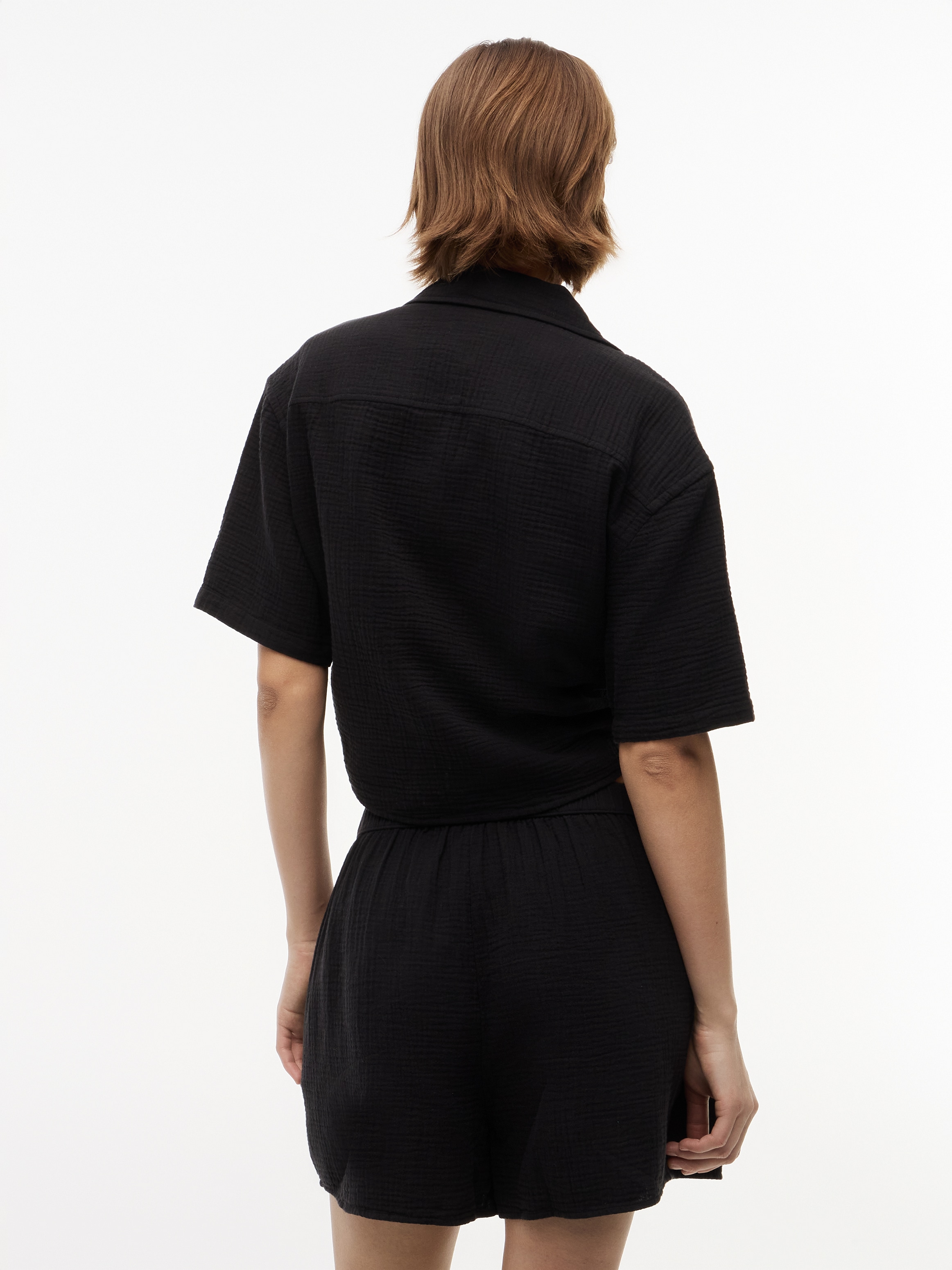 Tommy Jeans Kurzarmbluse »TJW TEXTURED TIE FRONT SS SHIRT« Baumwolle, Brusttasche, Saum zum Knoten