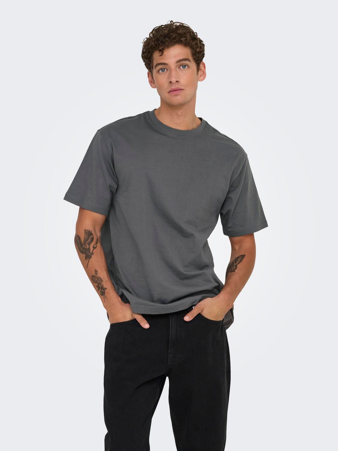 Rundhalsshirt ONLY & SONS "ONSFRED RLX SS TEE", Herren, Gr. L, grau (grau pinstripe), Single Jersey, Obermaterial: 100% Baumwolle, unifarben, relaxed fit normal, Rundhals, Shirts Rundhalsshirt, Baumwolle, relaxed fit