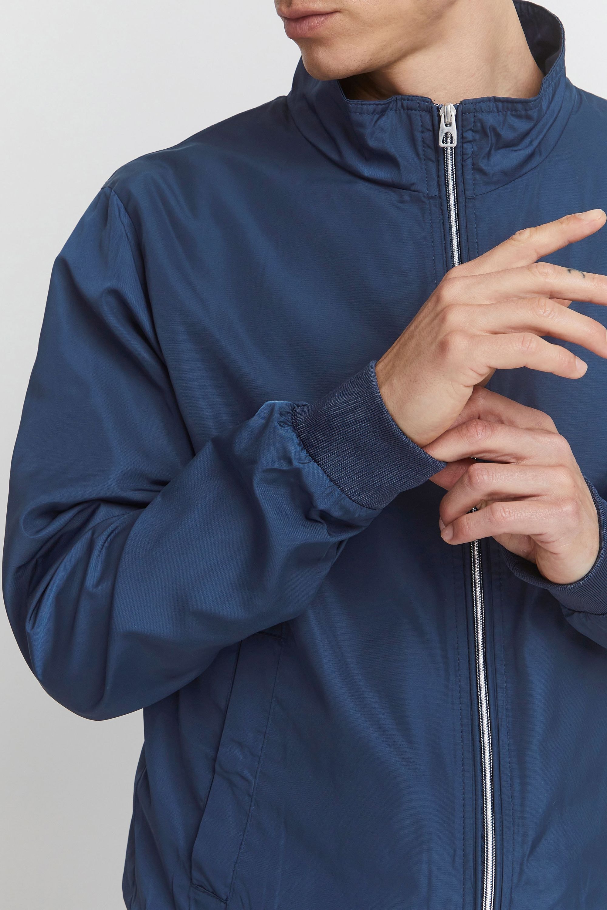11 Project Bomberjacke »Kapuzensweatshirtjac PRCapal«, mit Kapuze