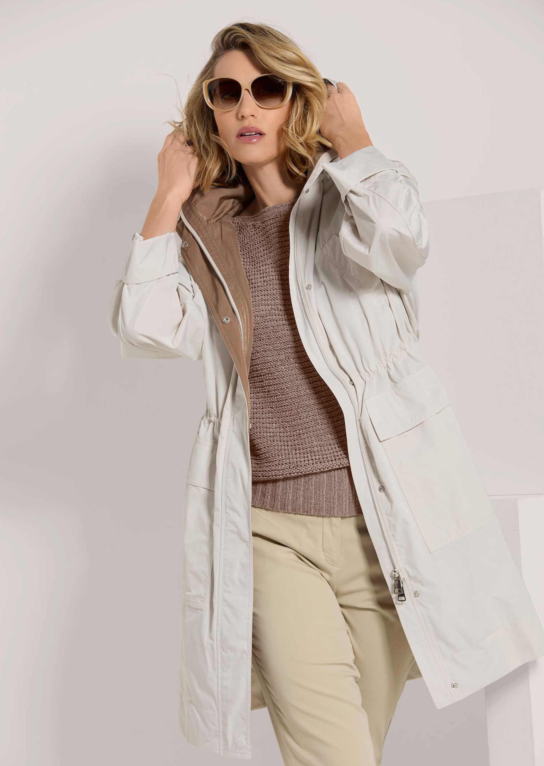MADELEINE Kurzjacke »Jacke Outdoor-Jacke mit abnehmbarer Kapuze«