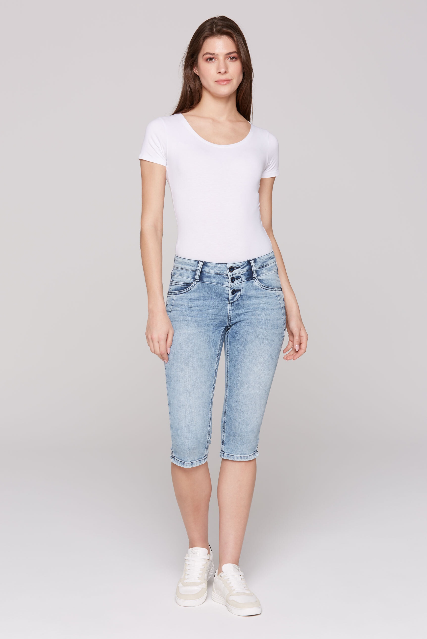SOCCX Jeansshorts, mit Schlitz am Saum