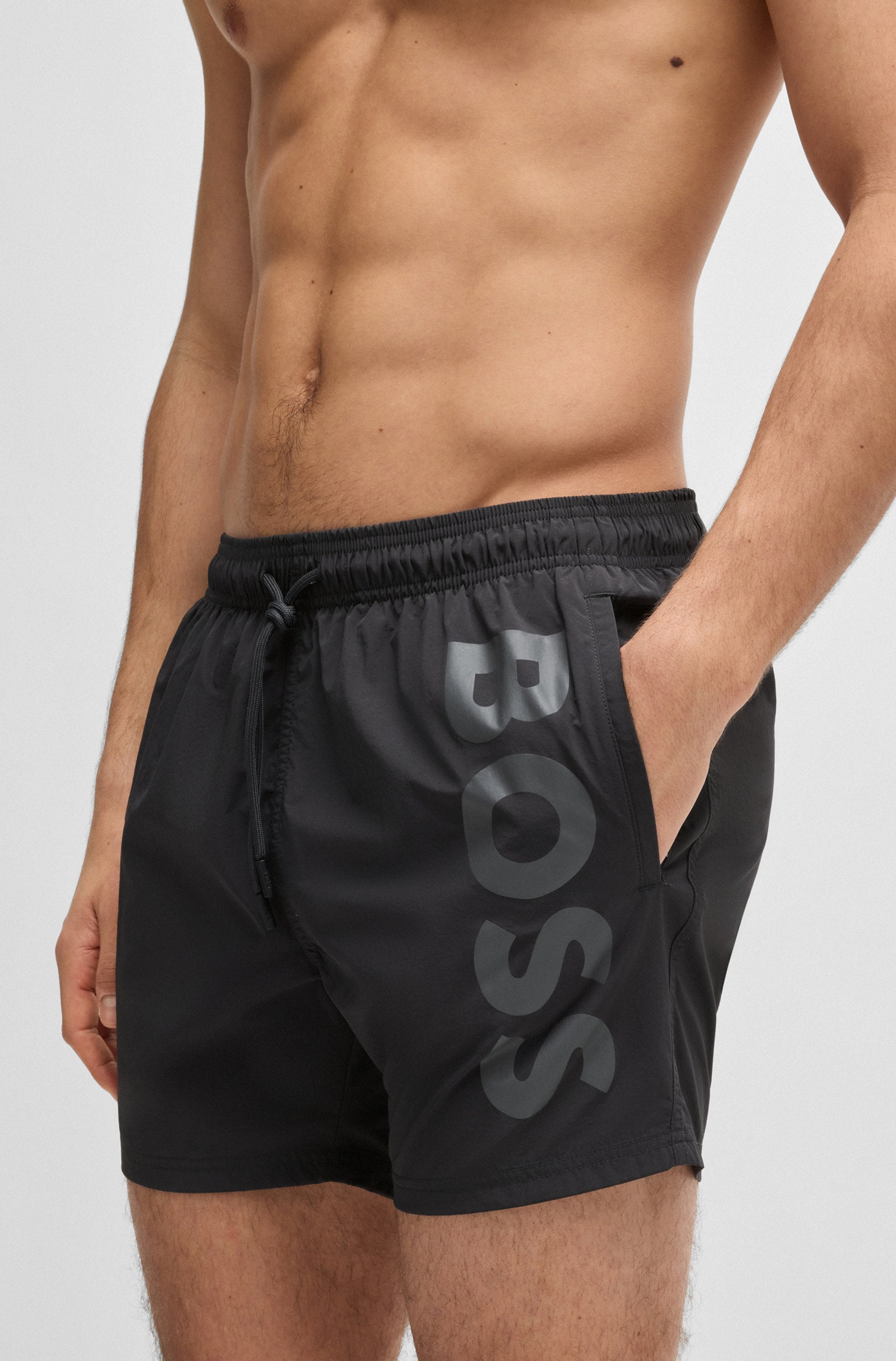 BOSS Badeshorts »Octopus«, Mit BOSS Logoschriftzug, elastischer Taillenbund mit Kordel