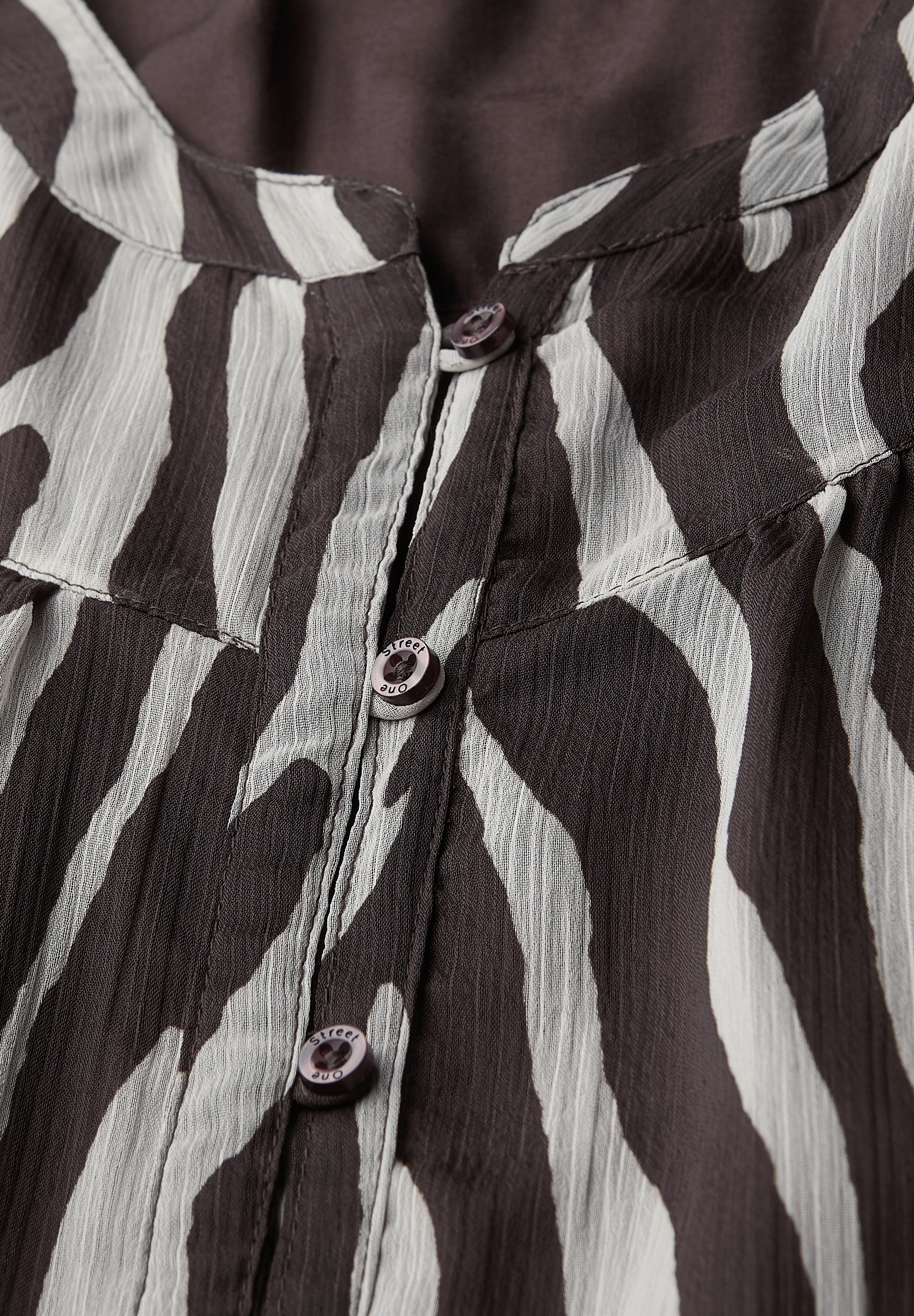 STREET ONE Chiffonbluse, in Blusen-Optik