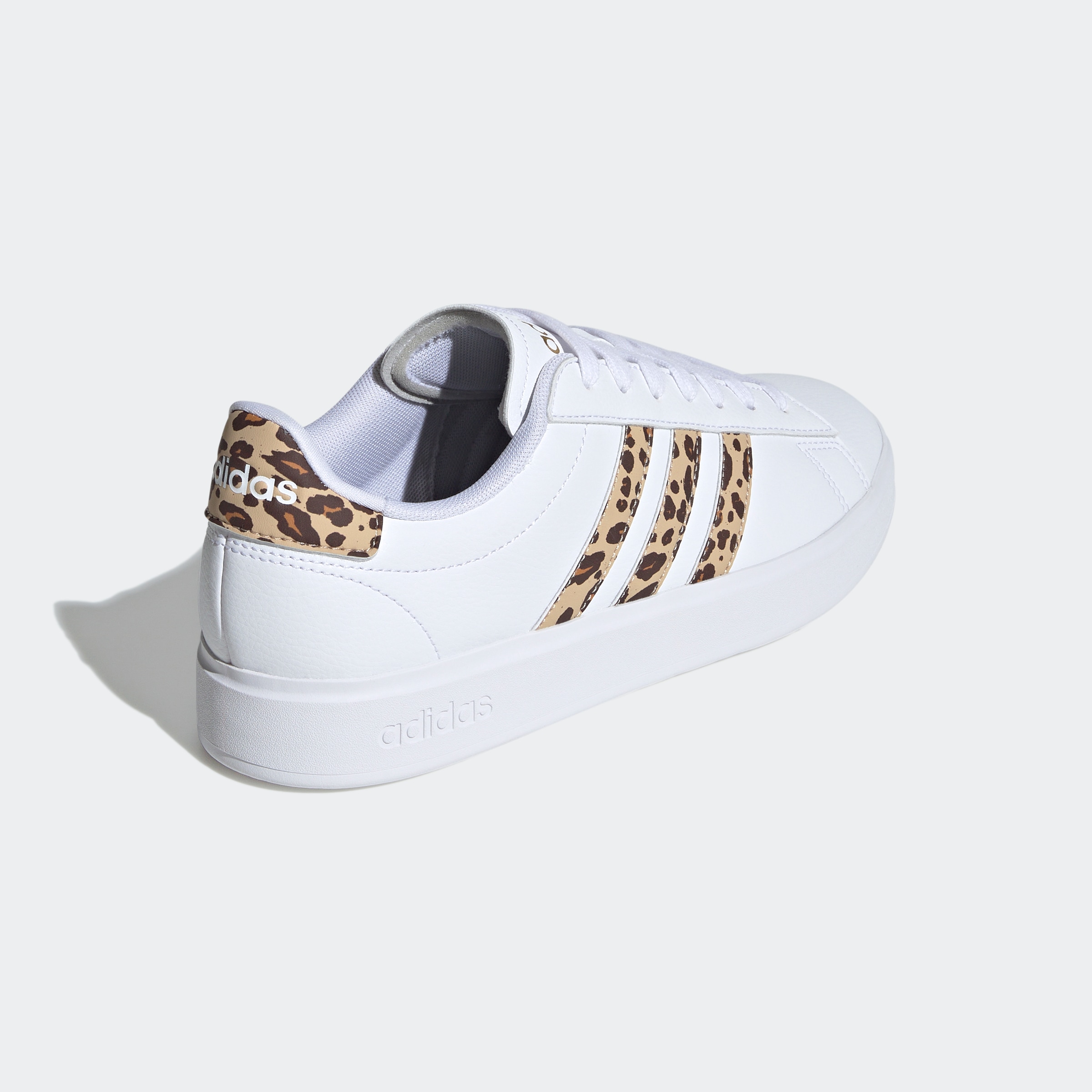 adidas Sportswear Sneaker »GRAND COURT 2.0«, Design auf den Spuren des adidas Superstar