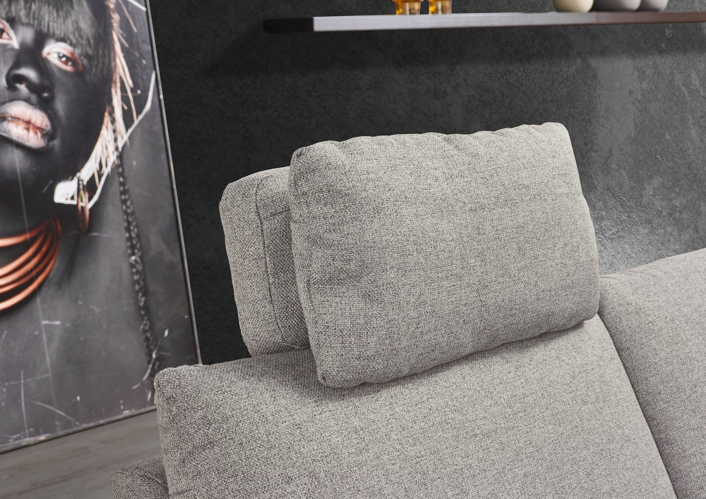 PLACES OF STYLE Ecksofa »Sarsina: mit Tonnentaschen-Federkern, perfekt zum Entspannen L-Form« inklusive 2 motorischen Relaxfunktionen mit Herz-Waage-Beschlag