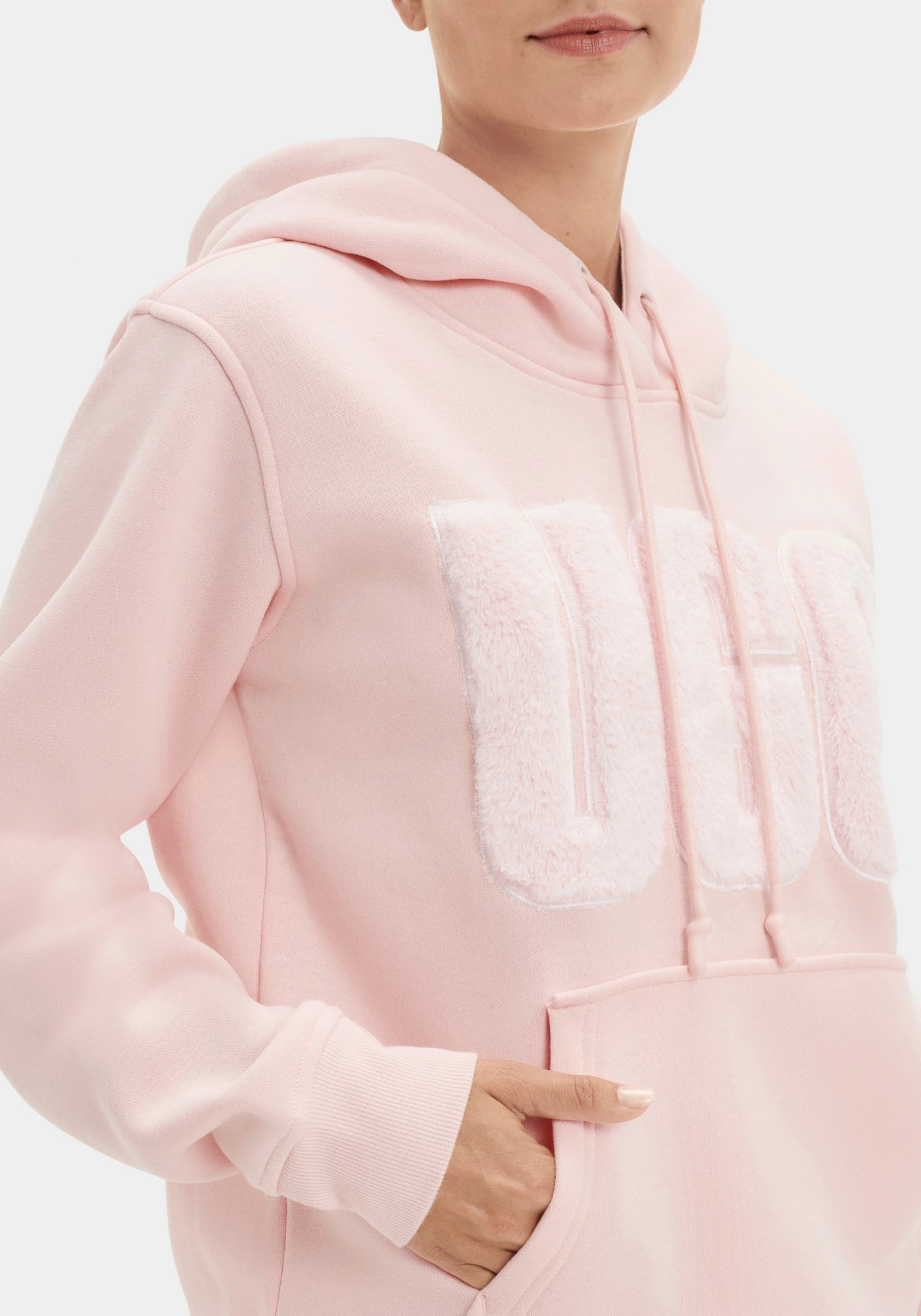 UGG Kapuzensweatshirt »W REY FUZZY LOGO HOODIE«, mit flauschigem Logo