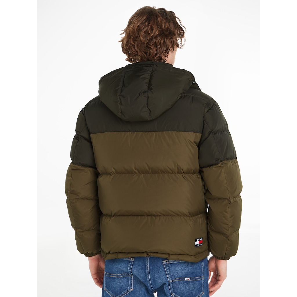 Tommy Jeans Steppjacke »TJM ALASKA COLORBLOCK PUFFER«, mit Kapuze