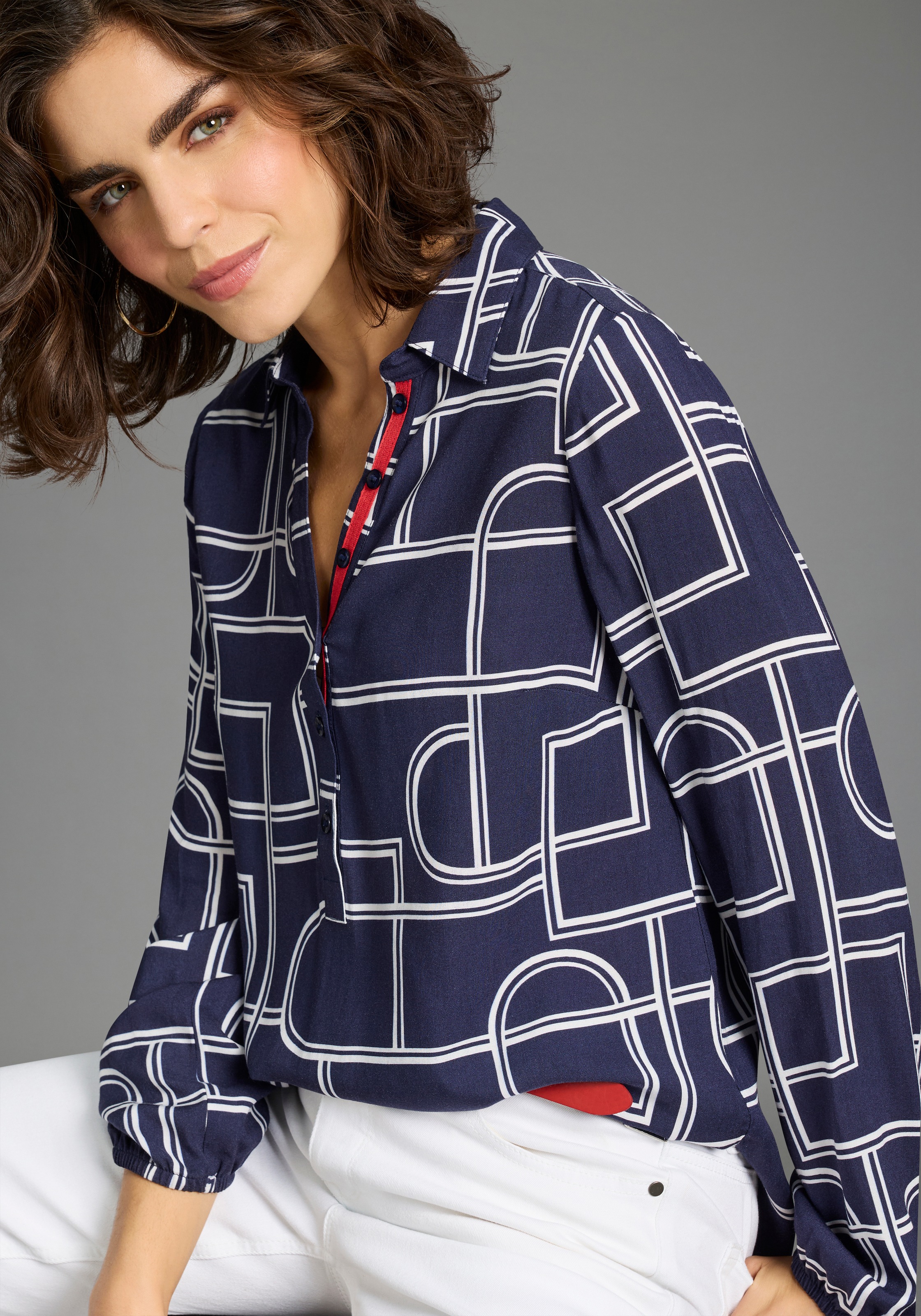 Thumbnail - Laura Scott Longbluse mit Kontrasttape - NEUE KOLLEKTION