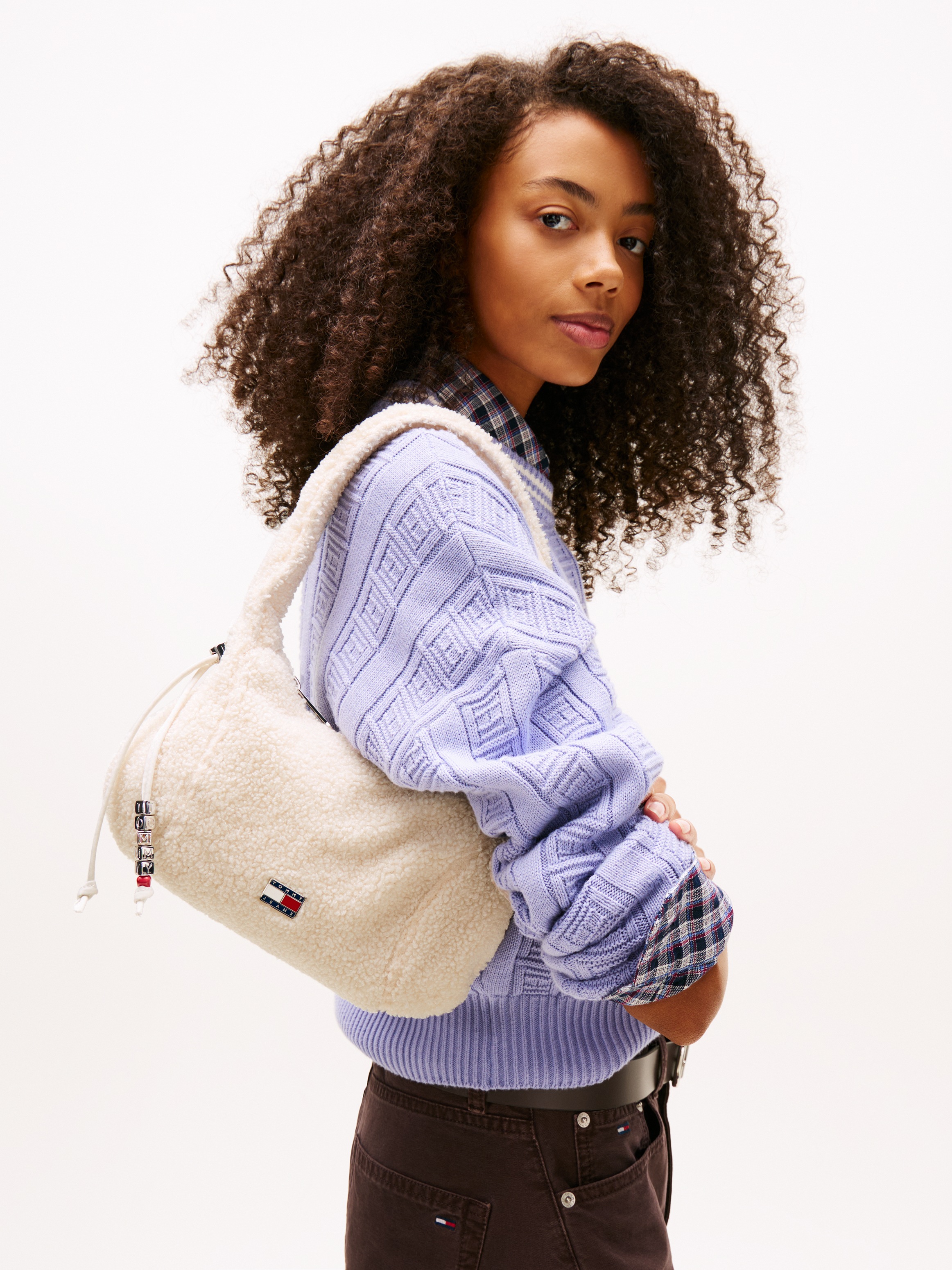 Tommy Jeans Schultertasche "TJW CASUAL SHERPA SHOULDER BAG", Damen Tragetas günstig online kaufen