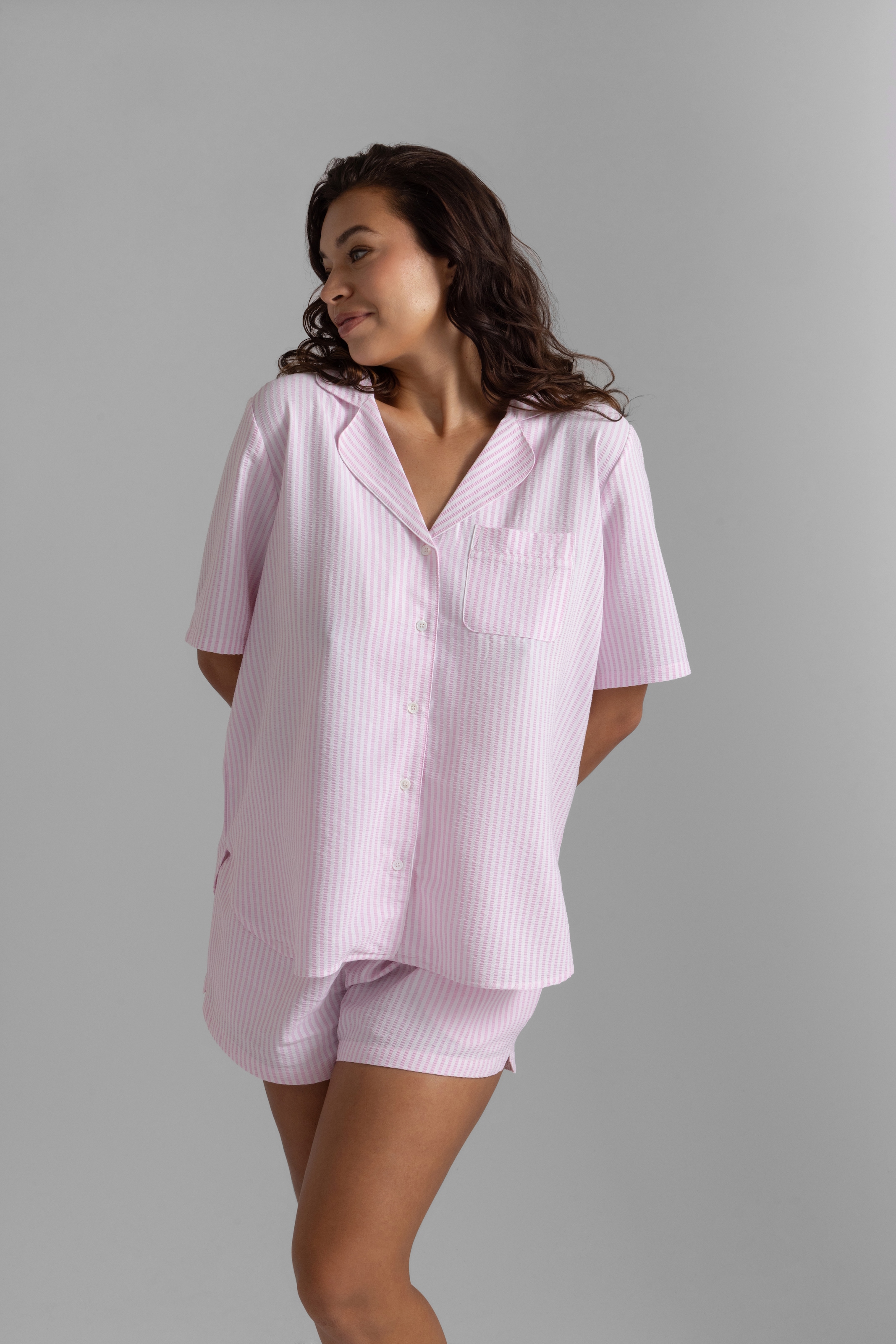 Dorina Pyjamashorts »Diana«  fein gestreift, Bindeband vorn, seitliche Schlitze, weich, leicht