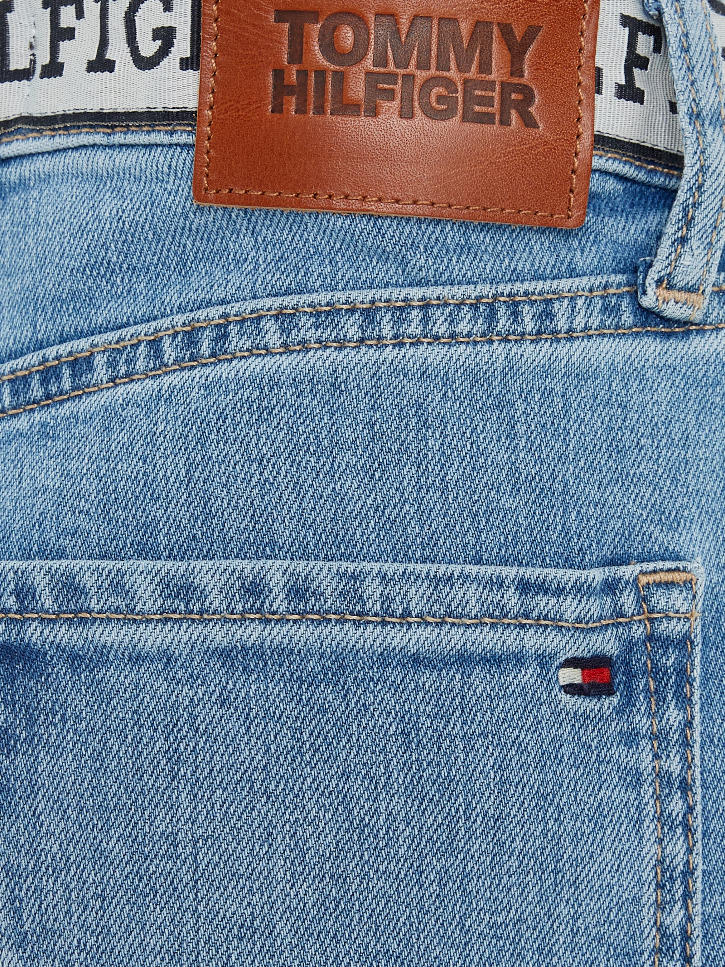 »ARCHIVE MID mit am Tommy Straight-Jeans online Hilfiger WASH«, Bund bestellen | RECONSTRUCTED BAUR Logoschriftzug