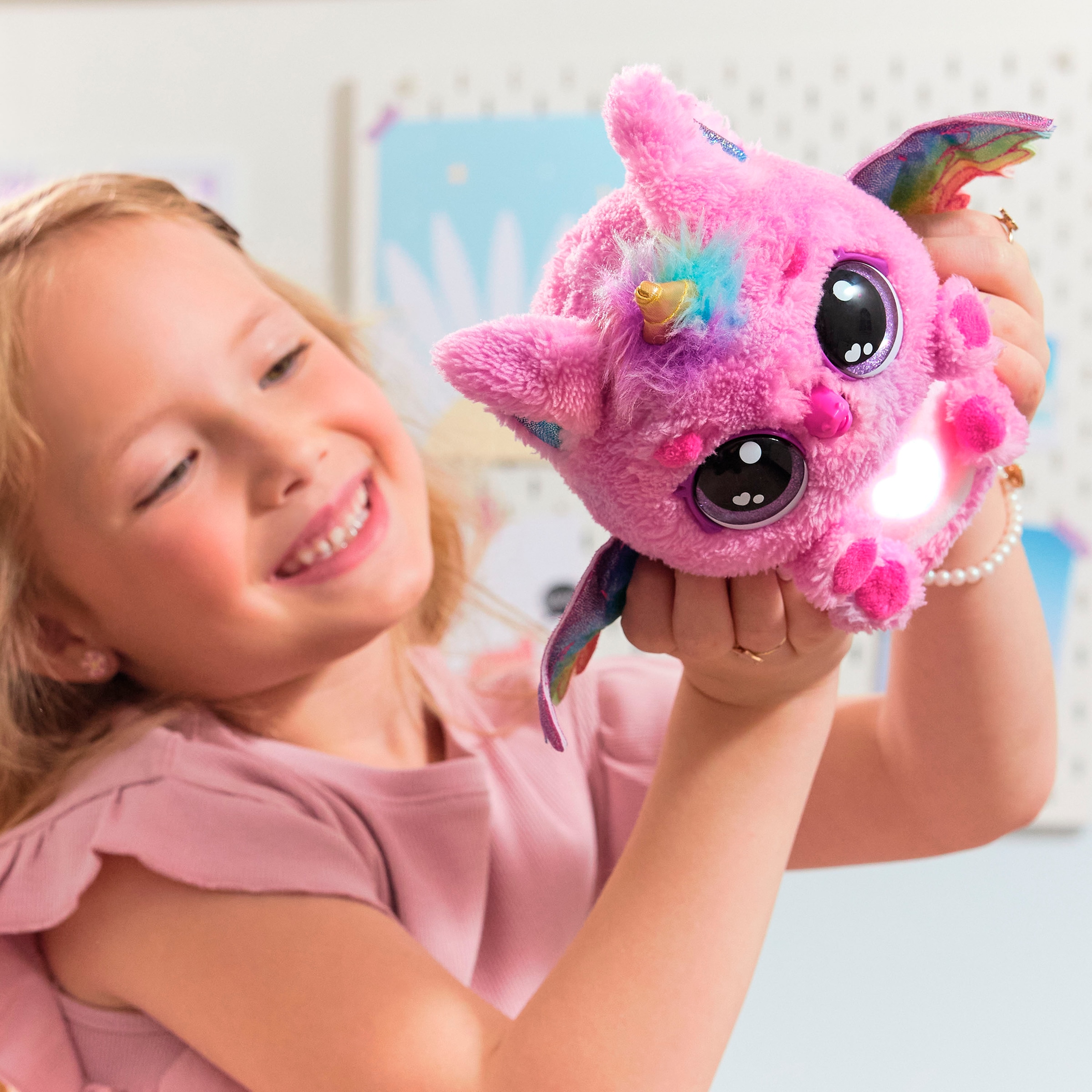 Spin Master Spielfigur »Hatchimals Alive Mystery Ei Pufficorn«, mit Licht und Sound