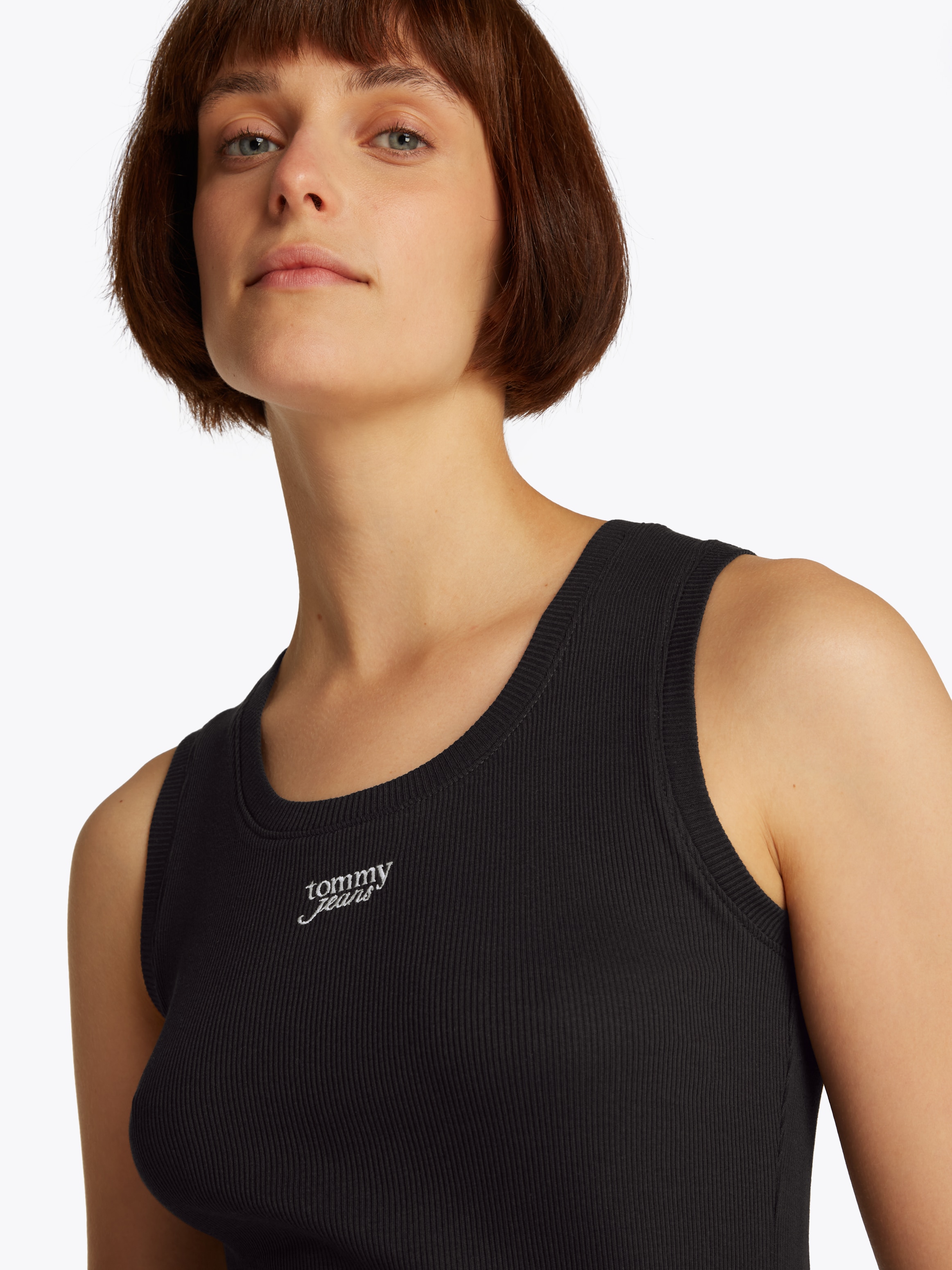 Tommy Jeans Tanktop »TJW SLIM SCRIPT RIB TANK TOP« mit Logostickerei